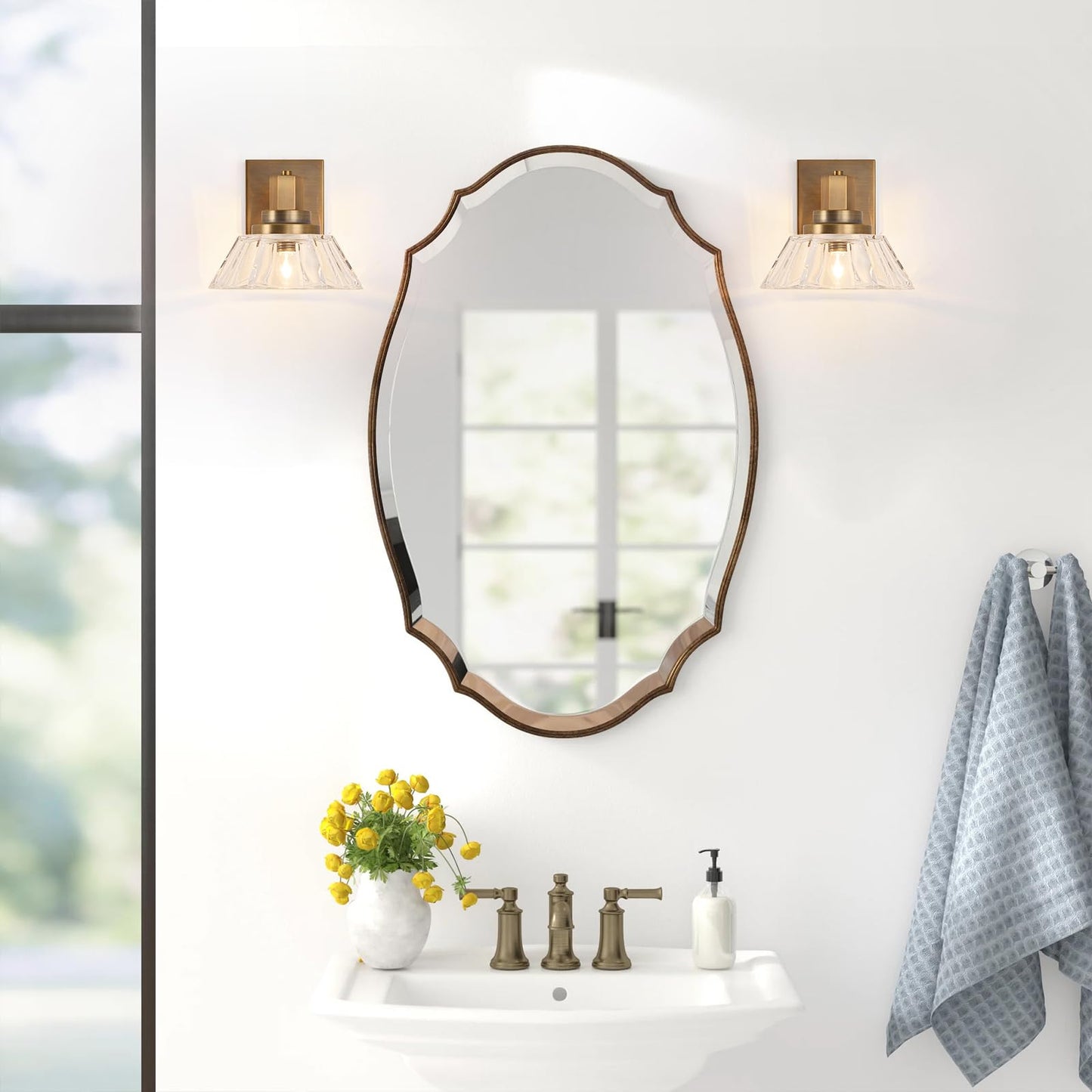BHBYEDYCK Vintage Glass Wall Sconces Gold Sconces Brass Bathroom Vanity Lights Retro Wall Light Fixture for Bedroom