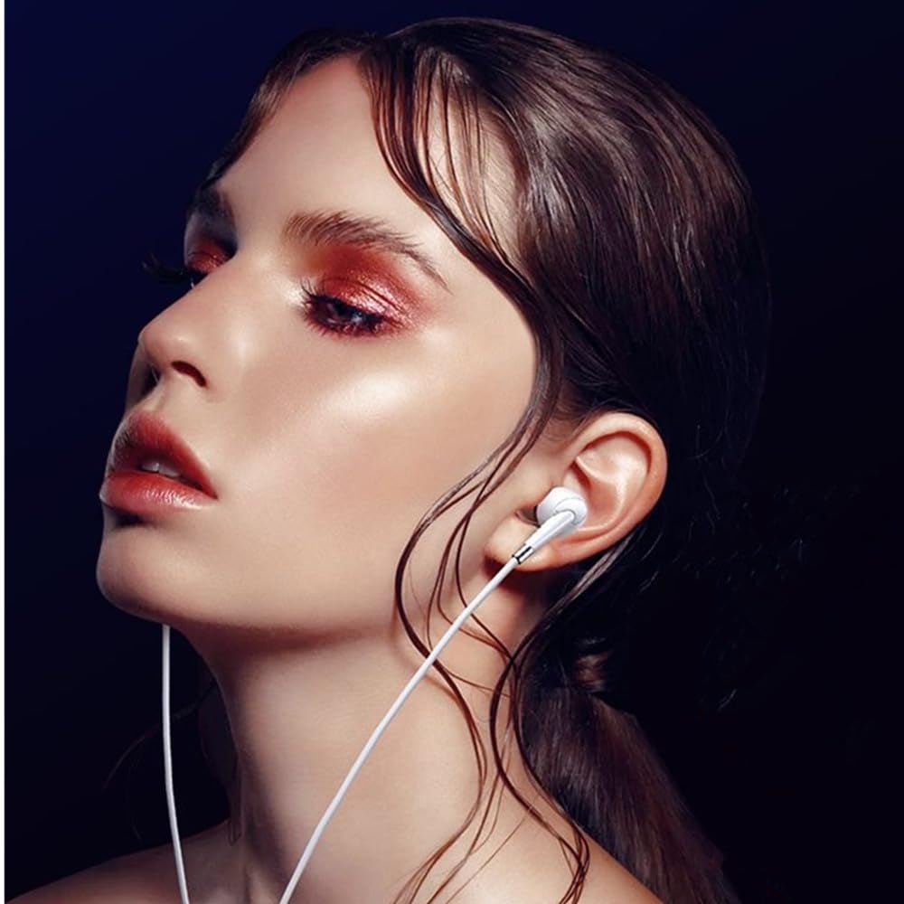 Type C Earphones Wired USB C in Ear Headphones for iPhone 17 15 16 Pro 15 16 17 Pro Max, Compatible with Most Type C Jack Devices Smartphones,Stereo…