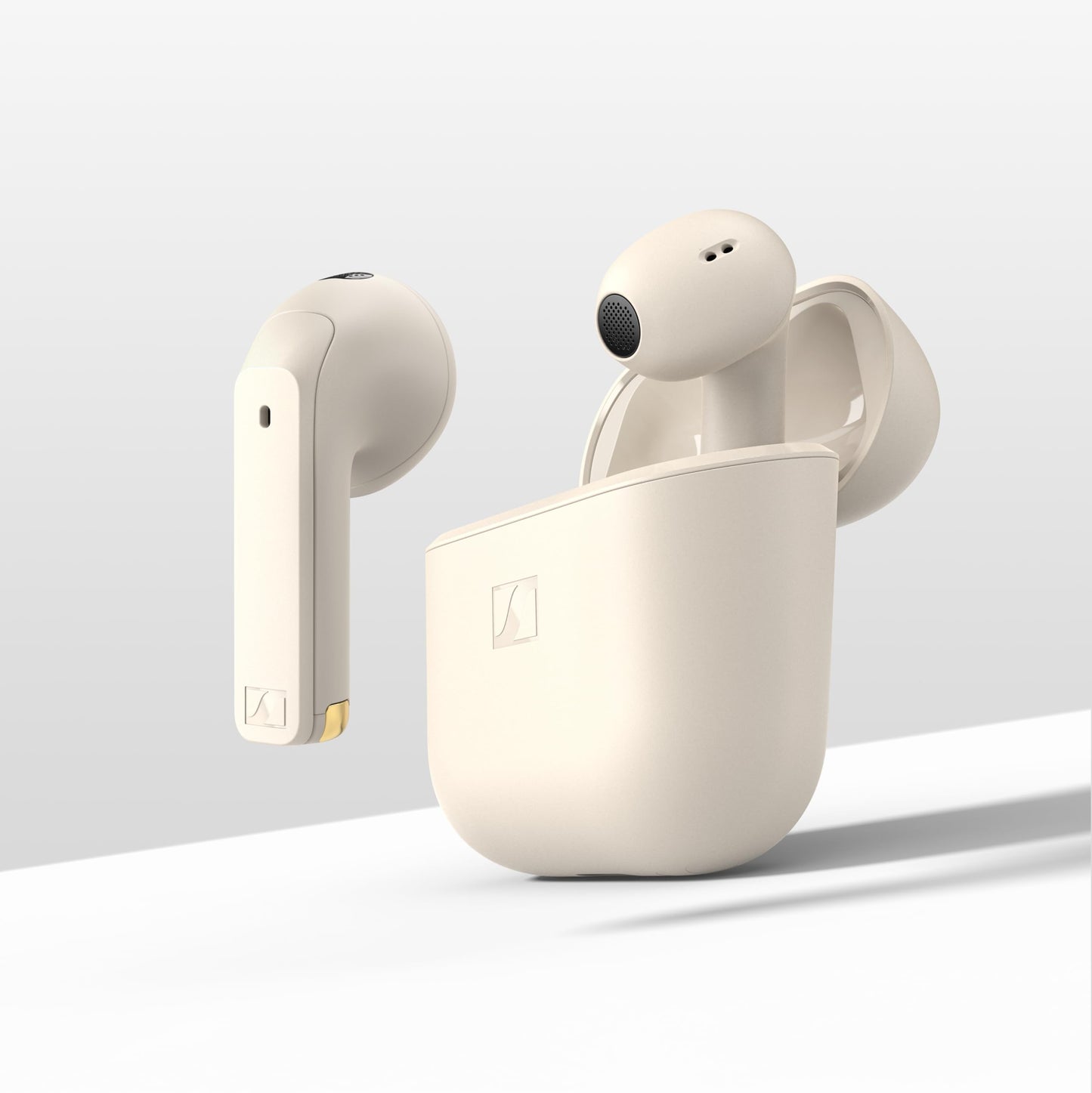 Sennheiser ACCENTUM Open Wireless Earbuds, Open Ear Buds Design, Dynamic Sound & Bluetooth 5.3, IPX4 Splash Protection, 28 Hours Battery Life, USB-C