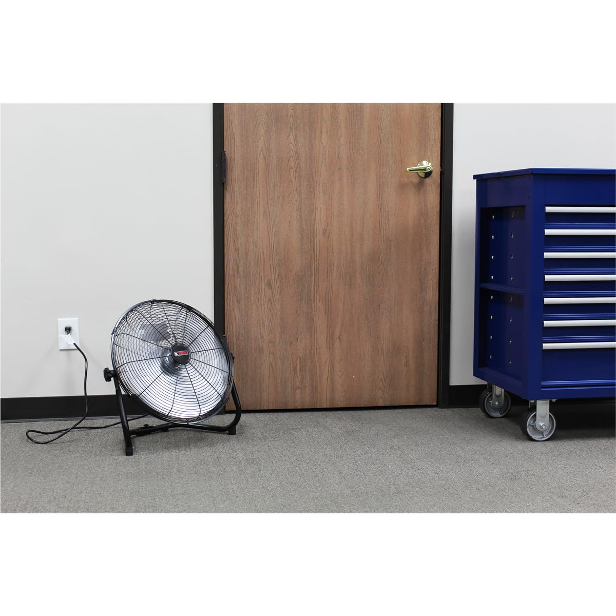 K Tool International 77721; 18” Floor Fan; Commercial, Residential, and Industrial Use, 3 Speed High Velocity Motor, Multiple Angle Tilt for Various