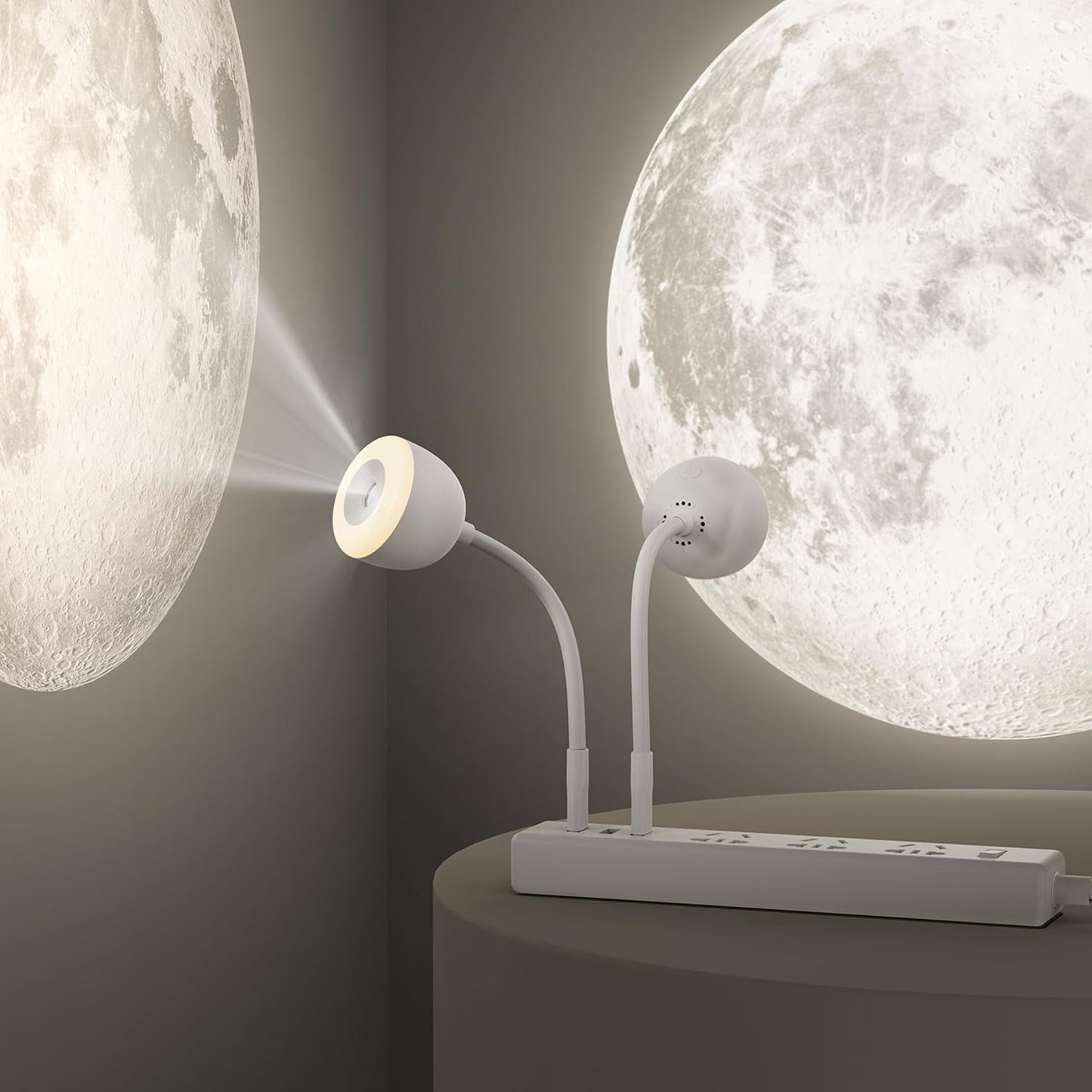 Aolllyyke AOLLLYYK Projection Night Light with Moon Pattern Projection Effect, Timing Function and Remote Control, USB Port, Suitable for Atmosphere