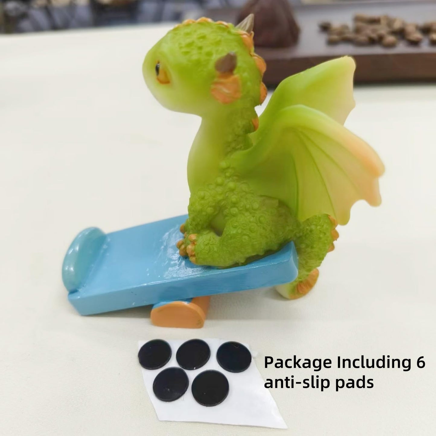 IZKOOKE Cute Dragon Cell Phone Holder, Resin Phone Stand Cellphone Animal Desk Phone Stand for All Mobile Phones Stand Desk Ornaments (Dragon)