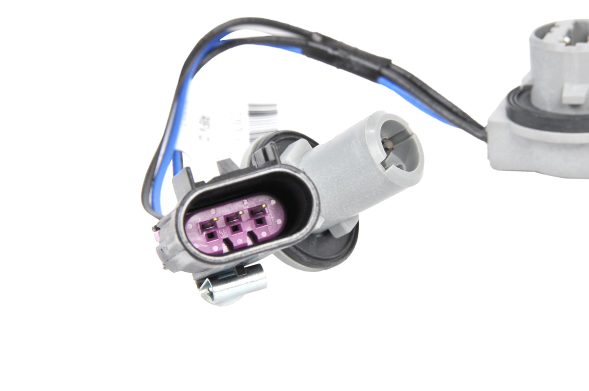 GM Genuine Parts 25877330 Tail Light Wiring Harness