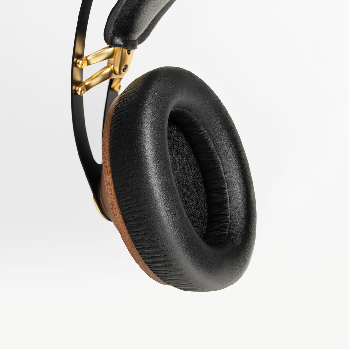 MEZE AUDIO | Replacement Earpads for 99 Classics & Neo | Soft PU Leather | Medium Density Memory Foam | Standard Size