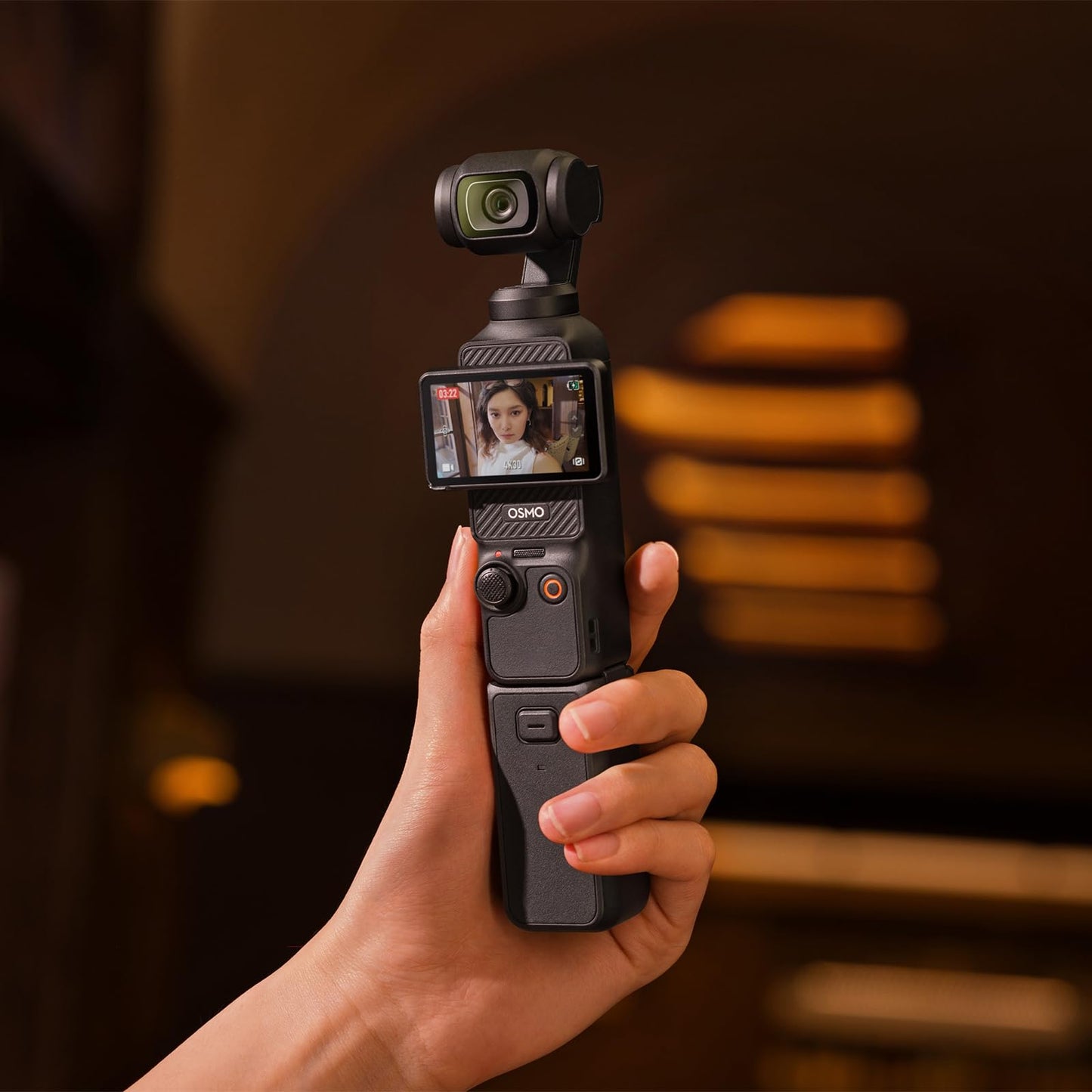 Original Osmo Pocket 3 Continuity Grip is Equipped with a Deluxe 950 mAh Battery Inside and 1/4'' Threaded Holes on The Bottom with Precise Holes