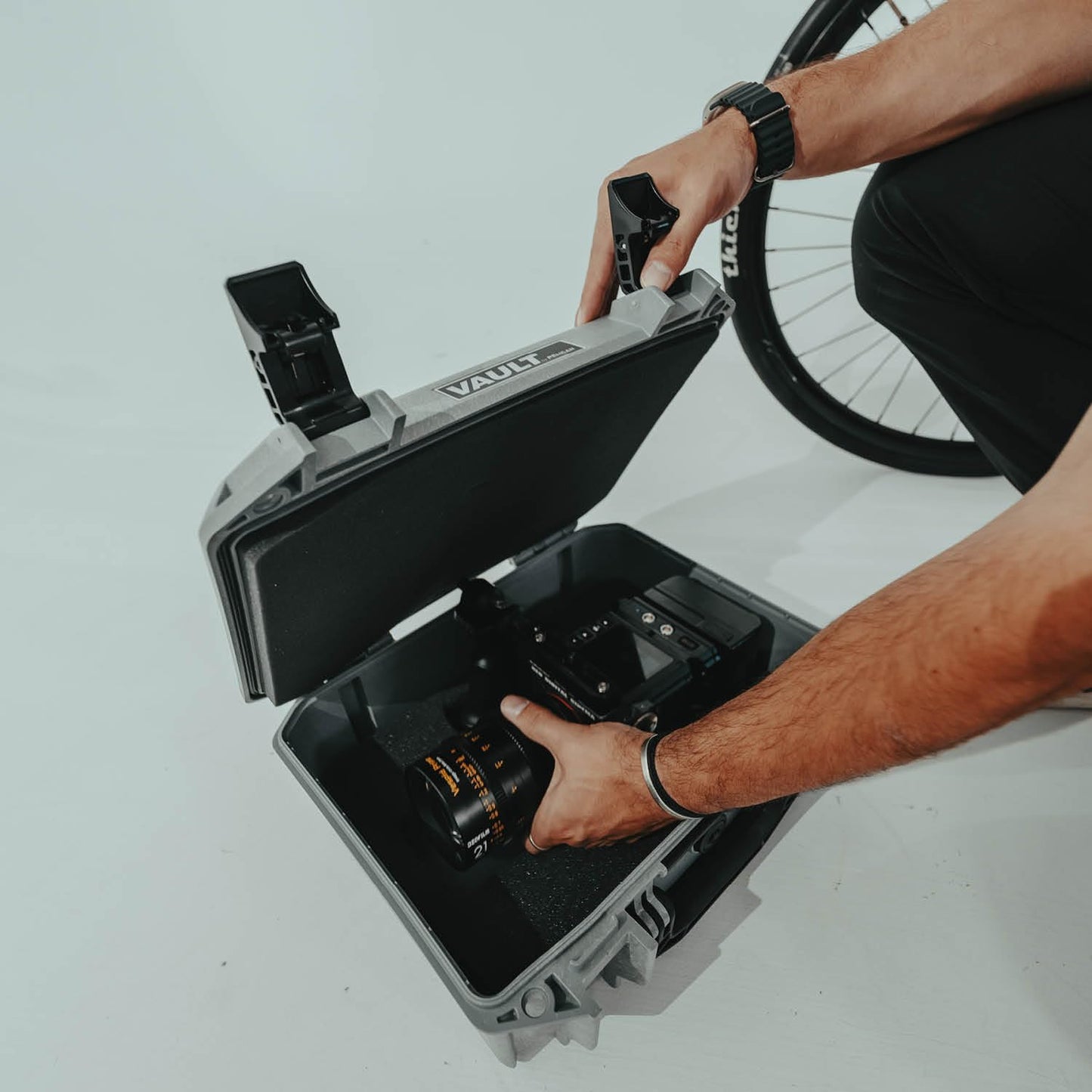 Pelican Vault V200 Long Case with Foam (Dusk)