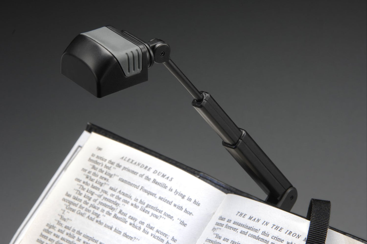 Periscope Cover+Light Reader's Gift Set - Red