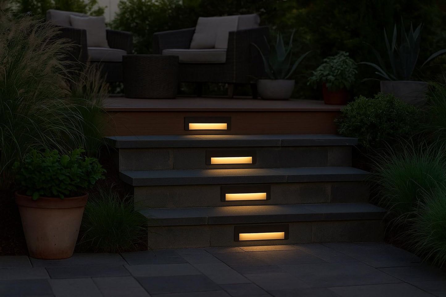 Hinkley Landscape Lighting Taper Wide Horizontal 12v Deck Sconce - Aluminum, Low Voltage, Mounts Flush to Surface, Integrated LED, Wet Rated, Modern