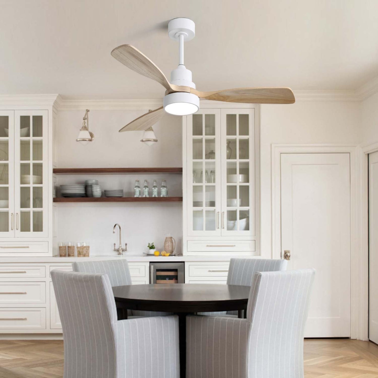 HRVEOCEI 52 Inch Modern Ceiling Fans With Lights for Bedroom, Flush Mount/Low Profile Fan Ceiling with Remote Control, 5 Blades Reversible for Living