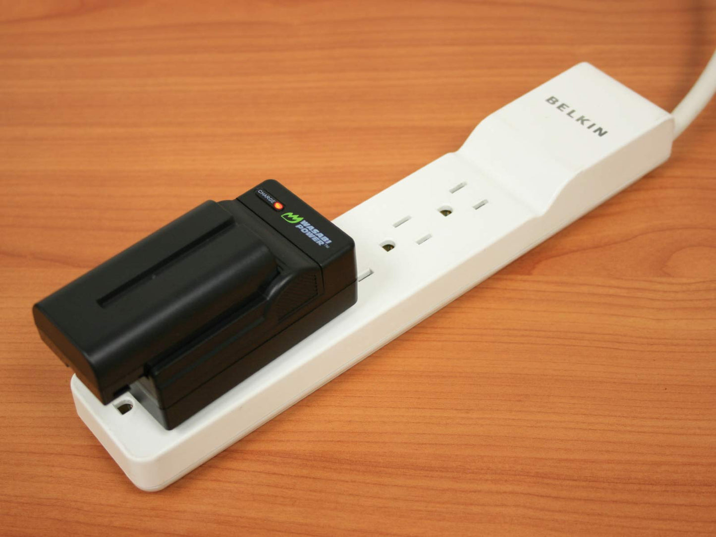 Wasabi Power Battery Charger for Sony NP-F330, NP-F530, NP-F550, NP-F570, NP-F730, NP-F750, NP-F760, NP-F770, NP-F950, NP-F960, NP-F970, NP-F975 (L
