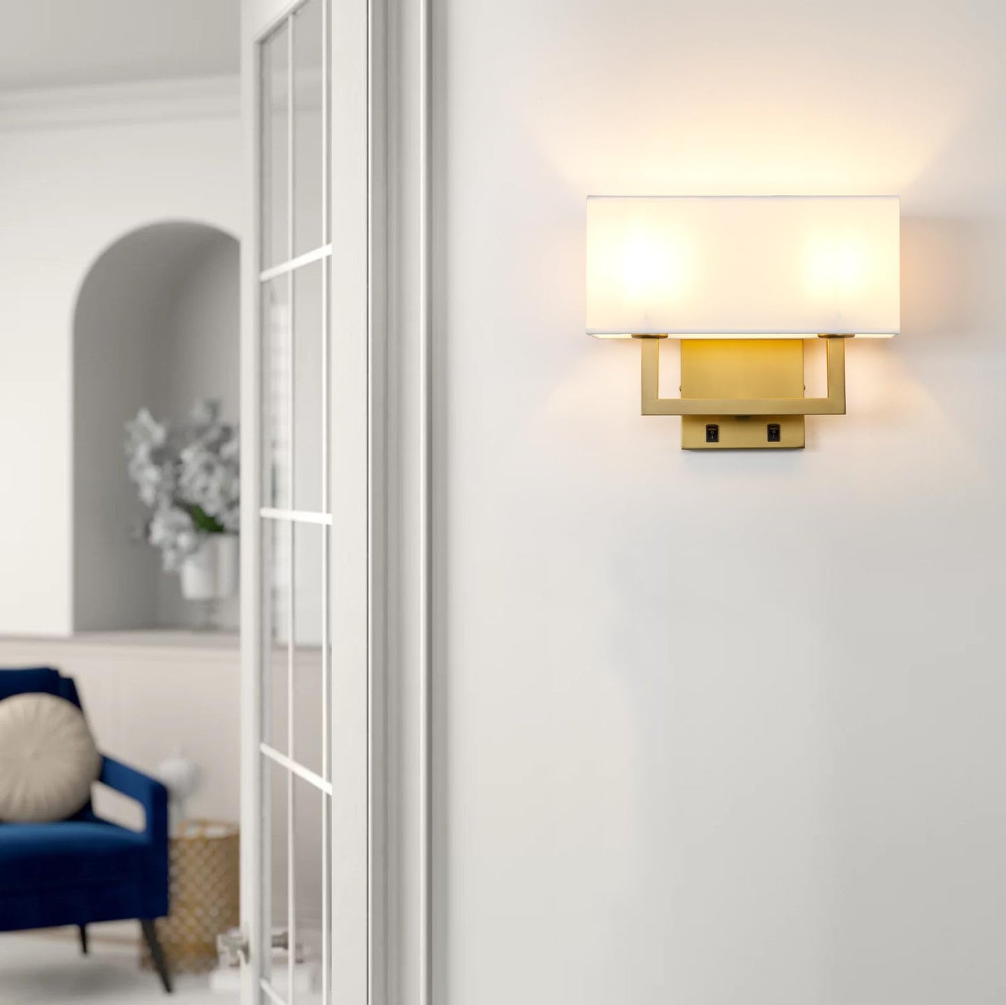 Yosoan Indoor Bedside Wall Sconce with On Off Switch, Modern Boho Interior Finish Brass 2-Light Vanity Vintage Industrial with Square White Fabric