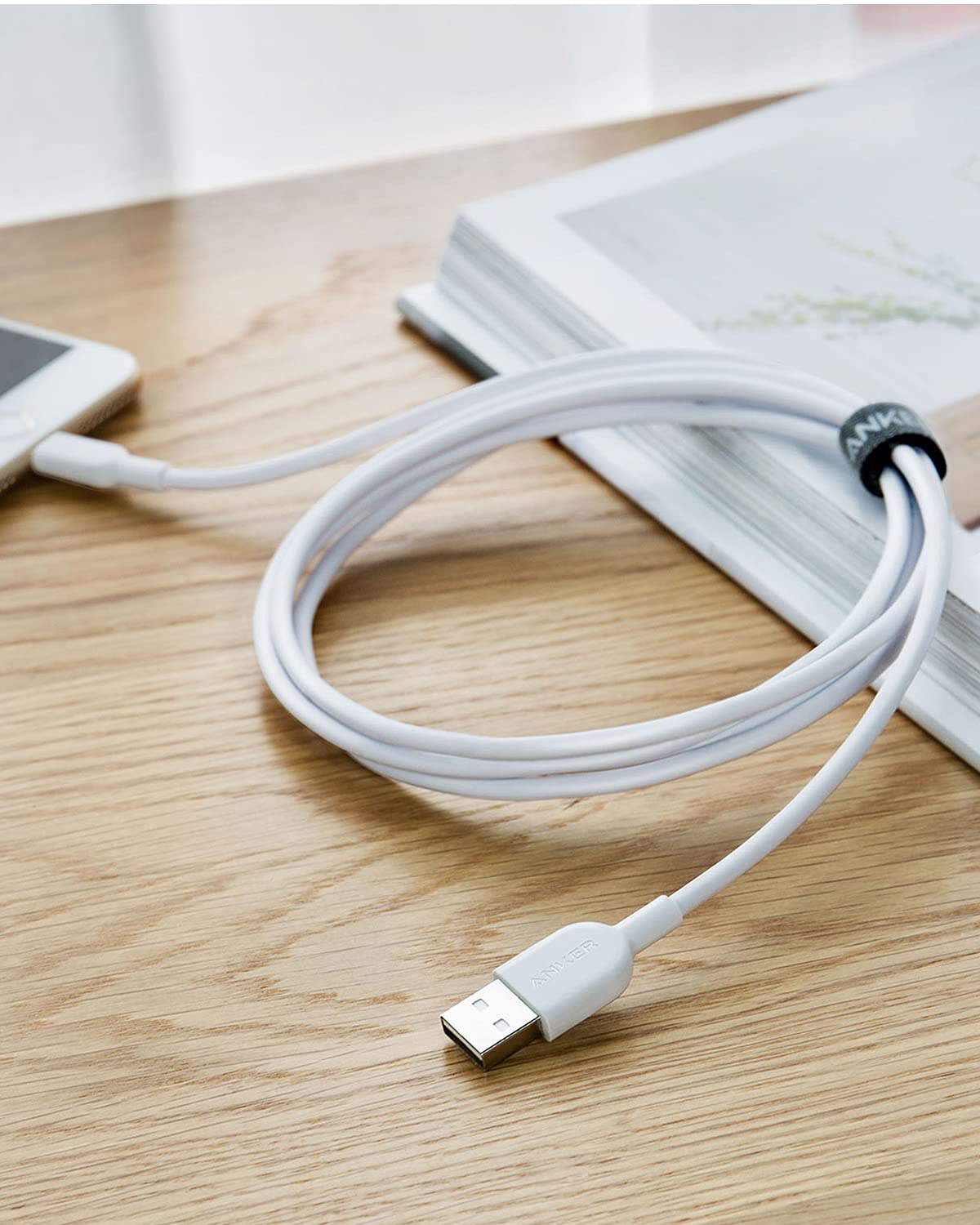 Anker Powerline II Lightning Cable,Apple MFi Certified,USB Charging/Sync Lightning Cord Compatible with iPhone 11 Series/SE/Xs/XR,and More(6FT,White)