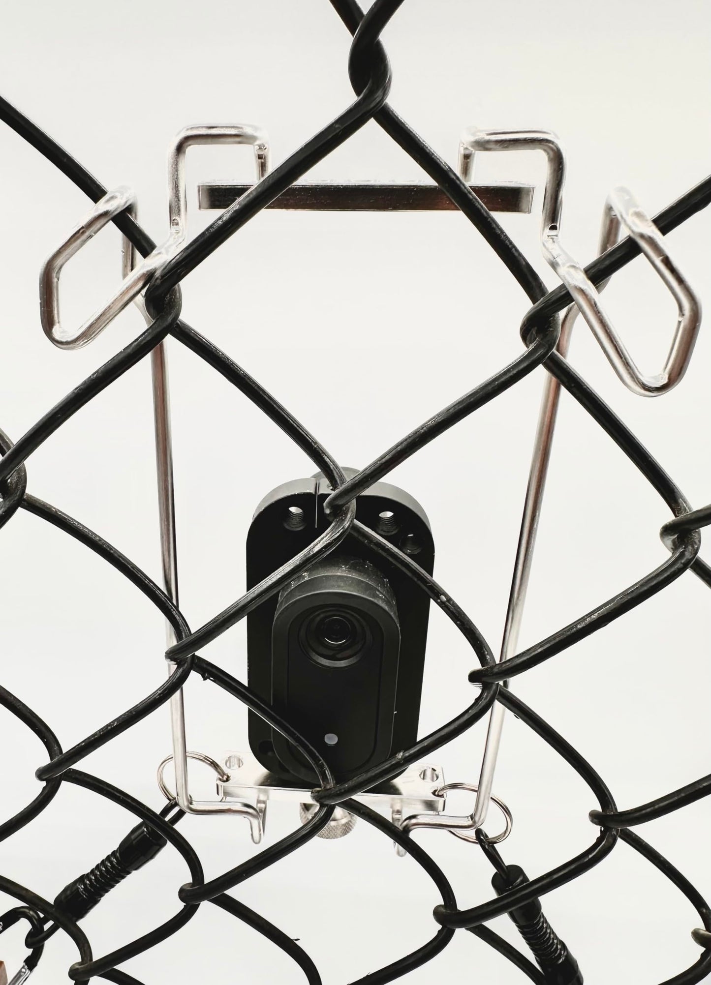 FenceClip Pro Hanger Mevo Hard Mount