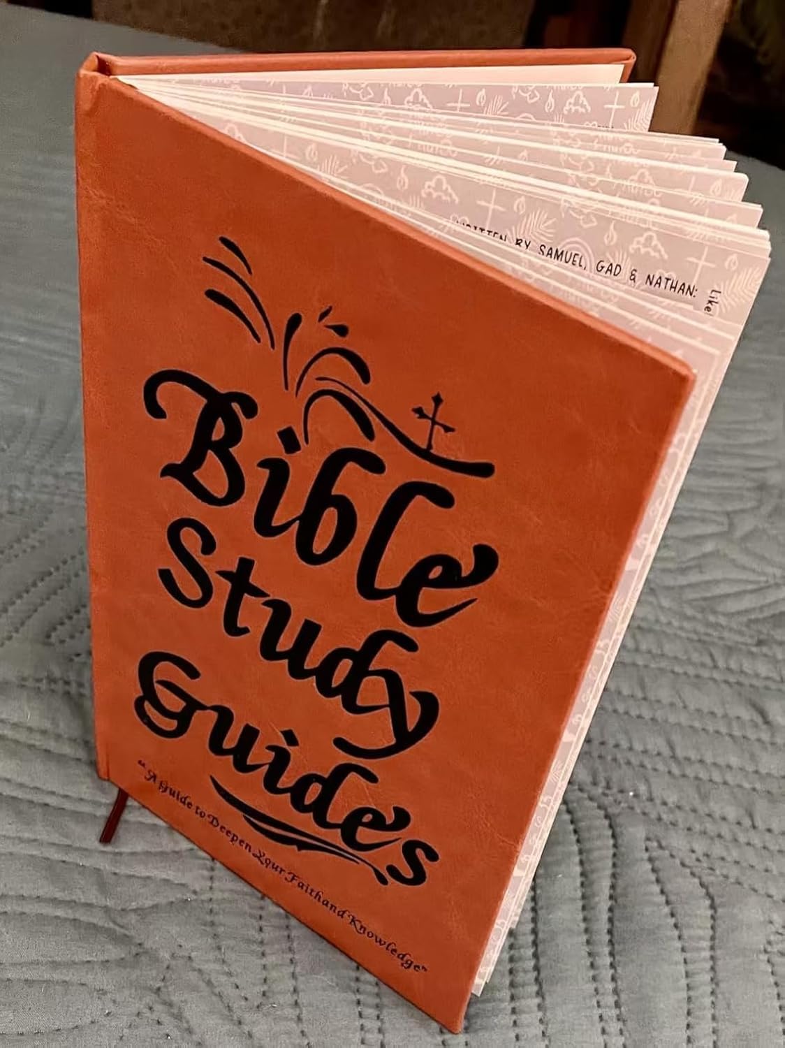 SAGROEAC 66-Page Bible Study Guide & Devotional Journal: Women's 66-Page Yearlong Plan - Daily Scripture Quotes, Prayer Reflections to Strengthen