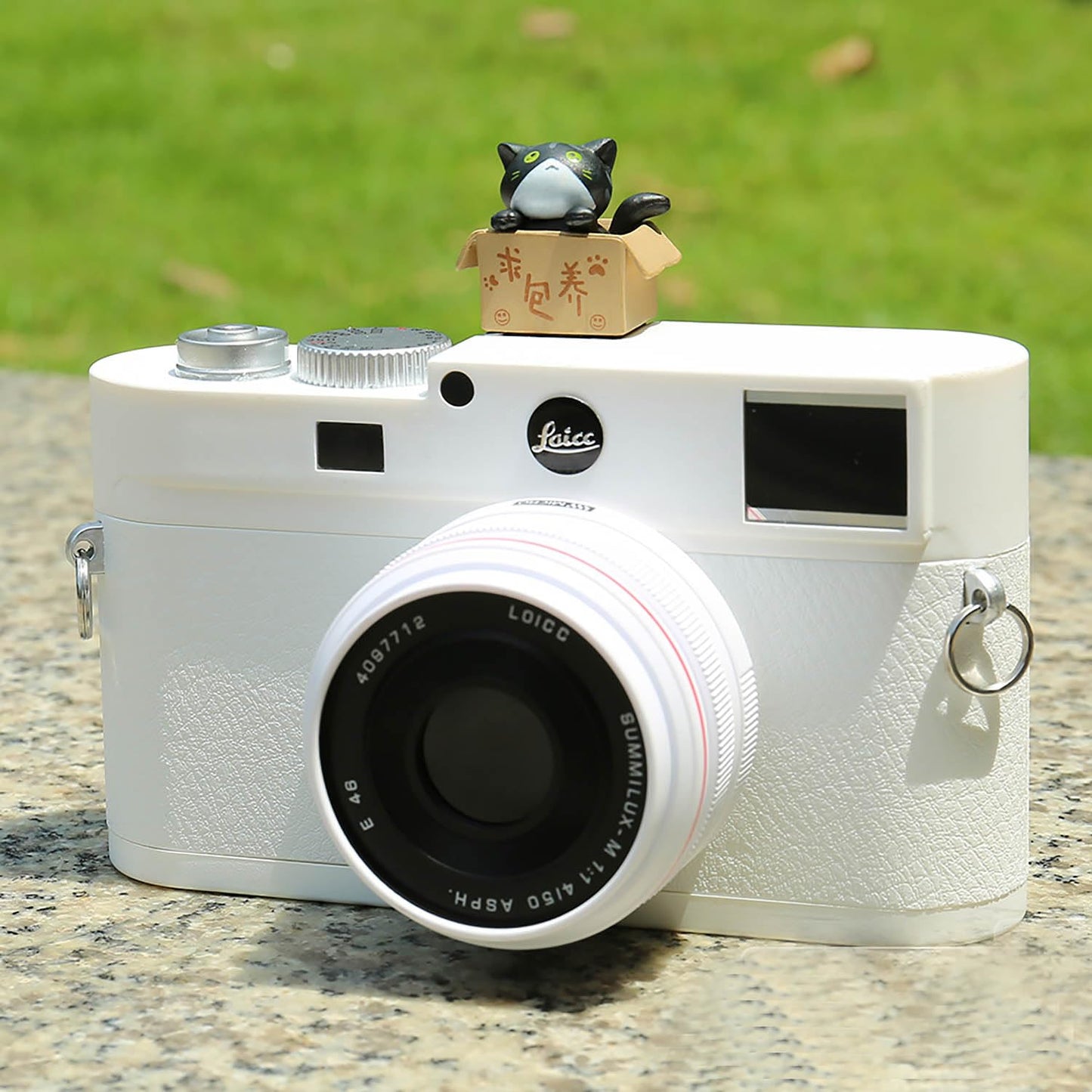 Camera Hot Shoe Cover, Cute Cap and Protector Compatible with Sony Fujifilm Fuji Canon Nikon Pentax Leical Panasonic (2pcs Cats)