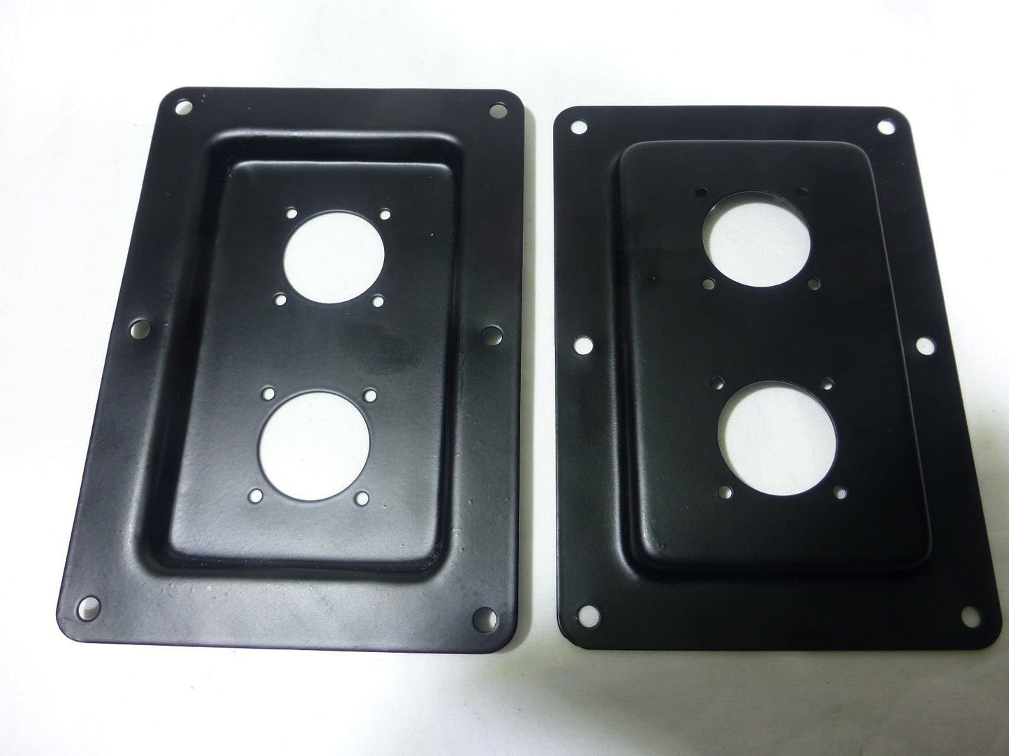 (2) Two Black Metal Speaker Jack Plates for Dual Large SpeakOn NL8MPR, NL4MPR