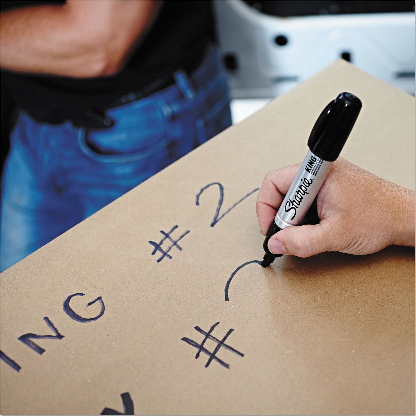 Sharpie King Size Permanent Markers, Large Chisel Tip, Black, 4 Count - Office Supplies, Quick Drying, Great for Poster Boards