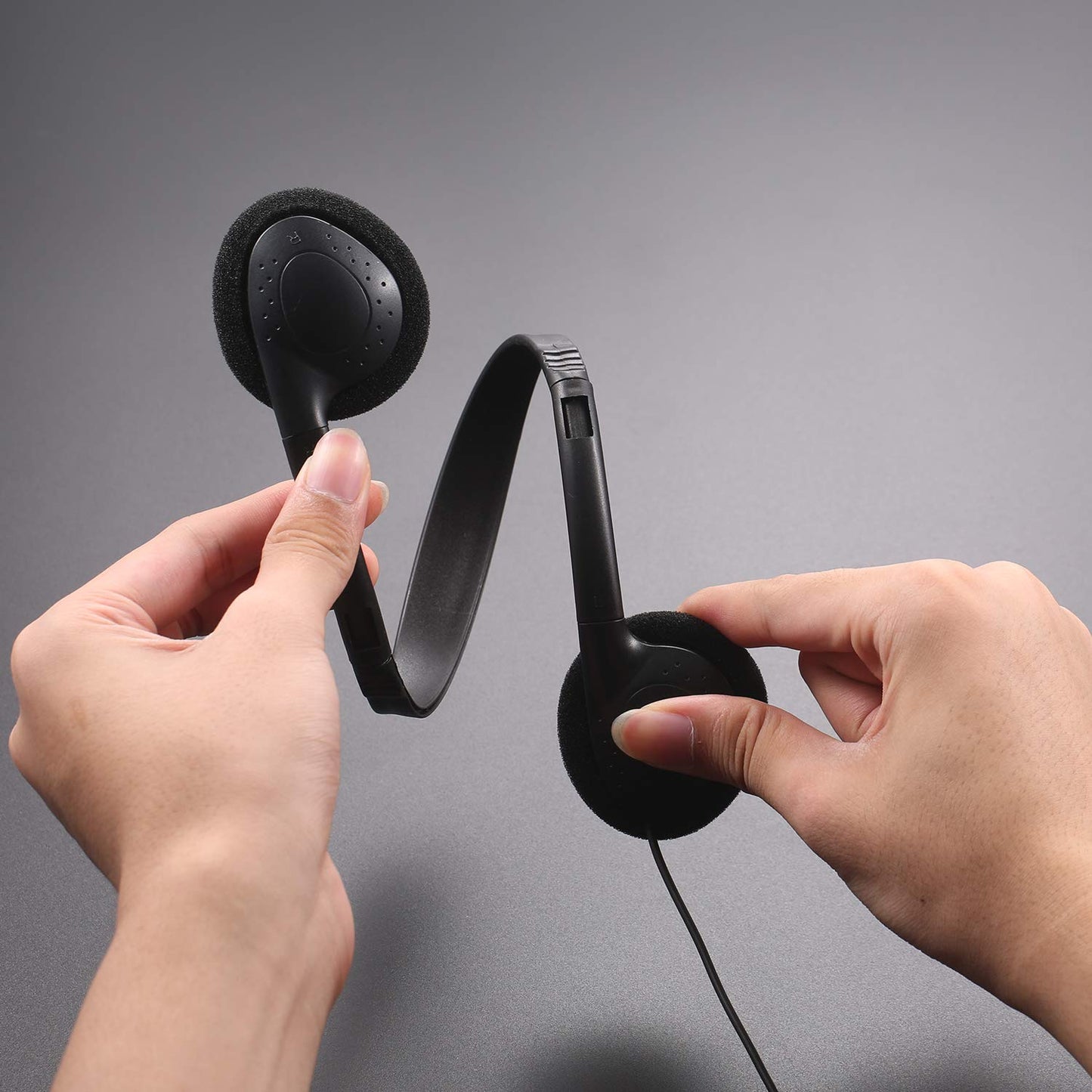 CN-Outlet Wholesale Kids Headphones in Bulk 25 Pack for School Classroom Students Children and Adults - Black (25 Black Straight)