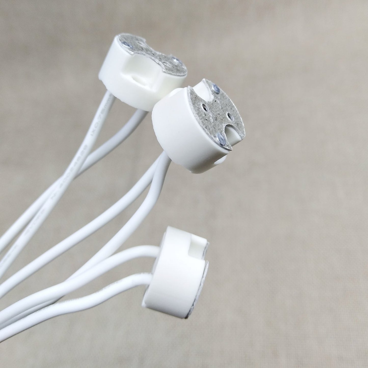 6 pcs G8 Base Porcelain Halogen Socket G8 LED Light Bulb Ceramic Socket with 6" Leads Wire Connector for Retrofit Halogen Light Bulb