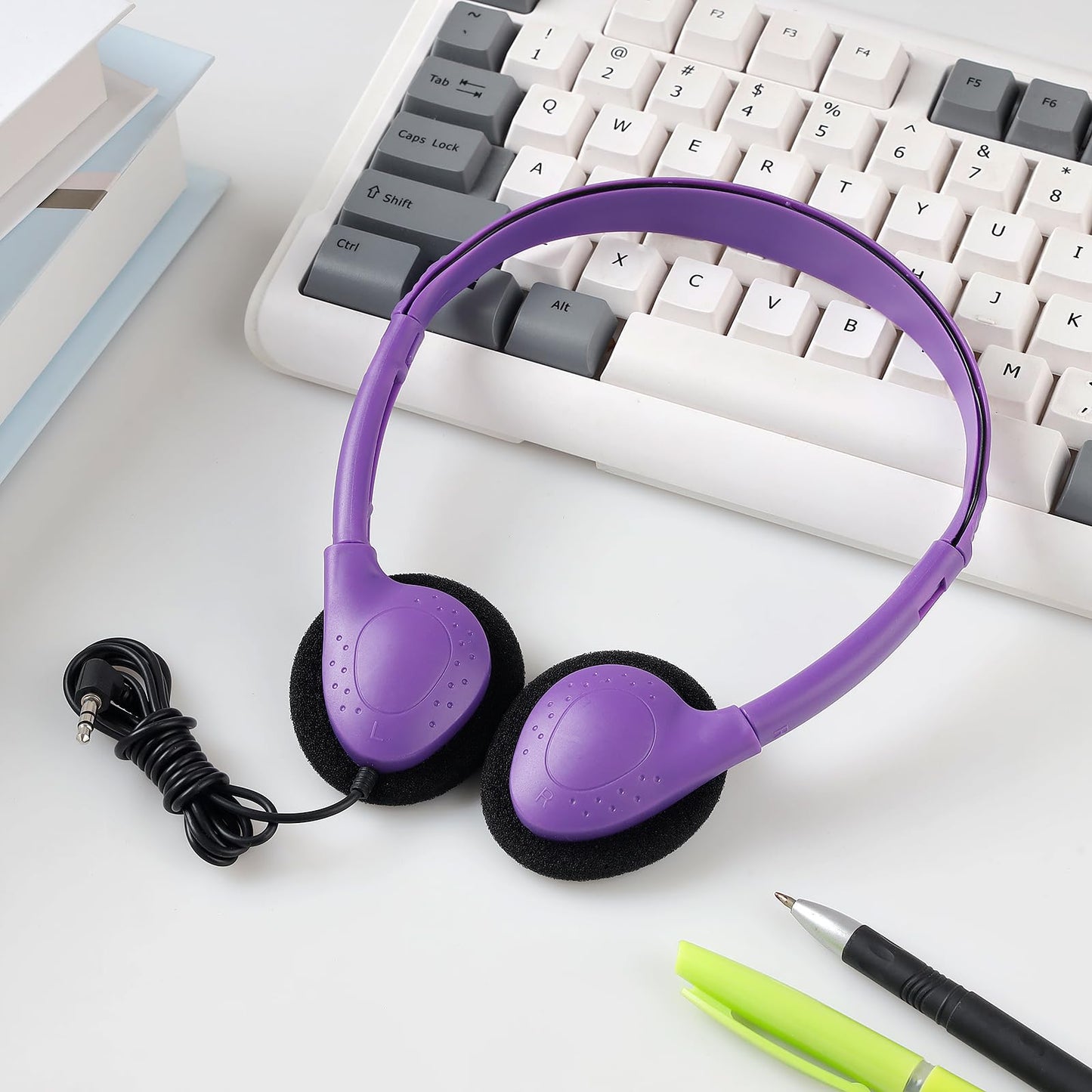ZXQZYM Classroom Bulk Headphones 15 Pack for School Students Children Teen Boys Girls Wholesale Kids Wired Adjustable Headphones for Classroom 3.5mm…