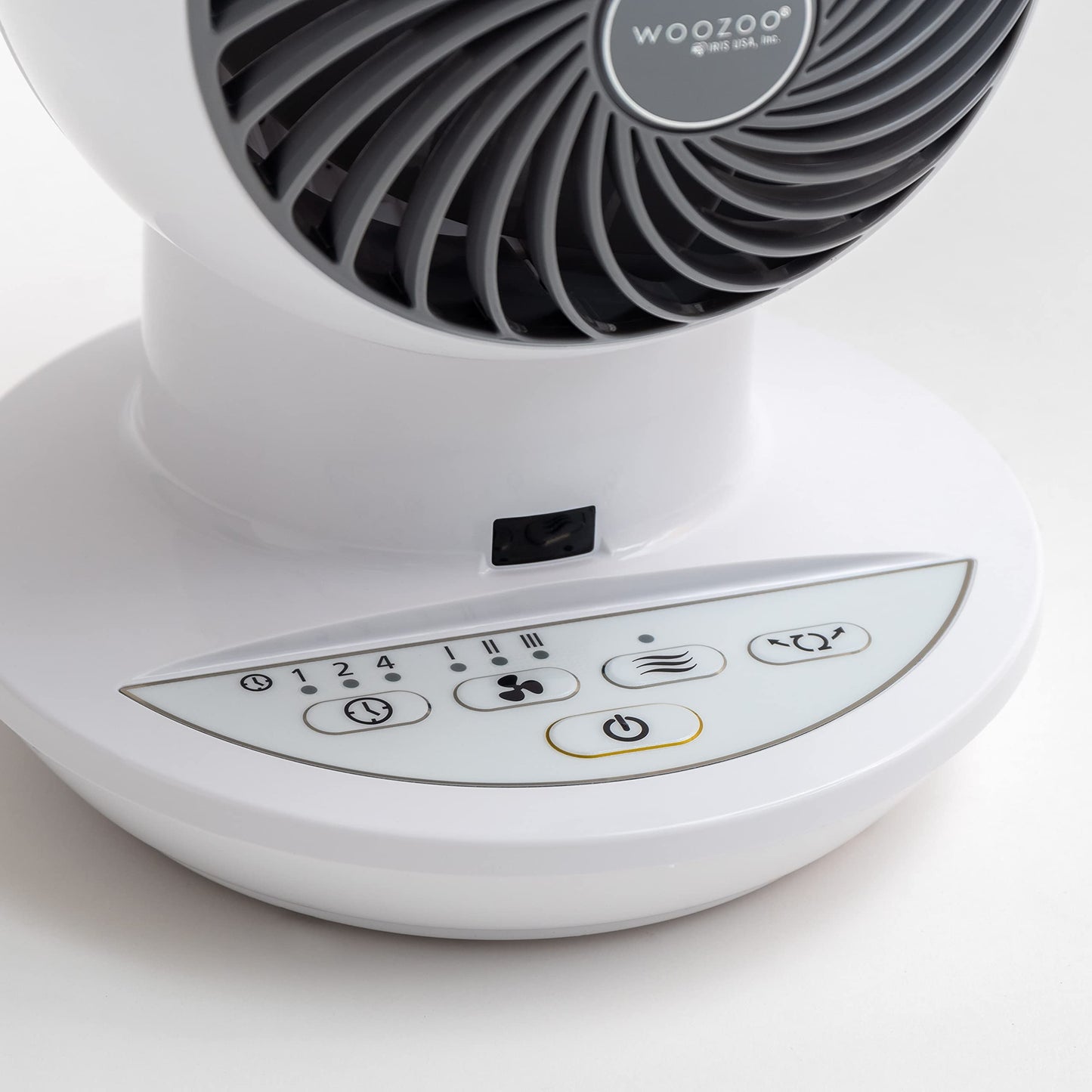 IRIS USA WOOZOO Air Circulator Fan with Remote, 3 Speeds, Quiet Fan, White