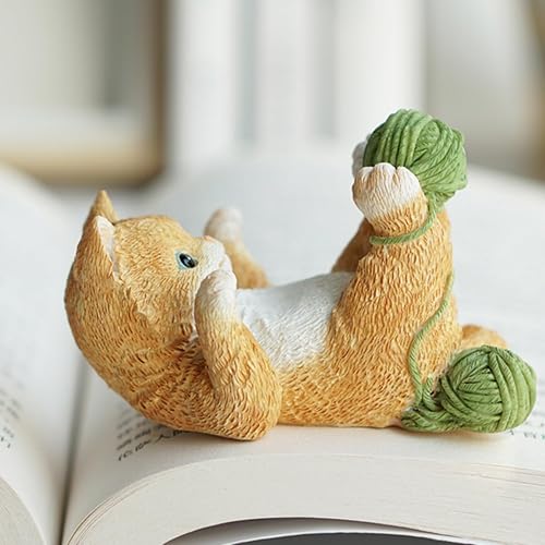 IZKOOKE Cute Phone Holder, Resin Cat Phone Stand Cellphone Kawaii Desk Accessories Phone Stand for All Mobile Phones Stand Desk Ornaments (Cat)