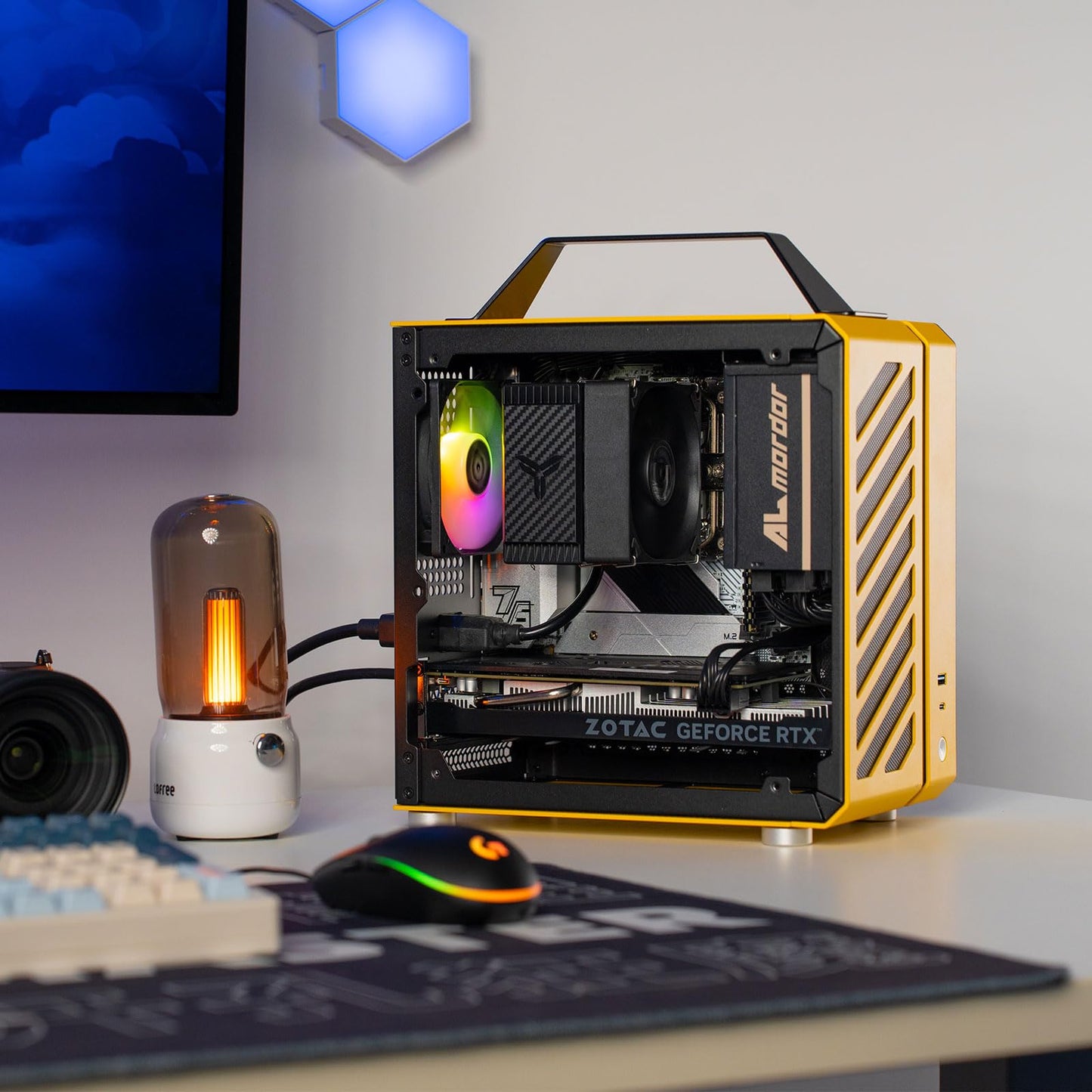 Mechanic Master Cool Cube Series C24 Mini-ITX Case/Alumium/Steel/GPU Length Within 245mm, SFX/L PSU Computer Case (Polar Yellow Air Version)