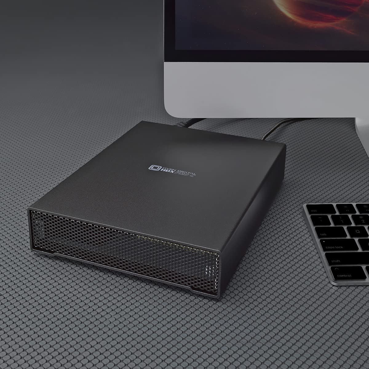 Oyen Digital HDX Pro C USB-C Aluminum External Hard Drive Enclosure with Fan (HDXP-C-RT)