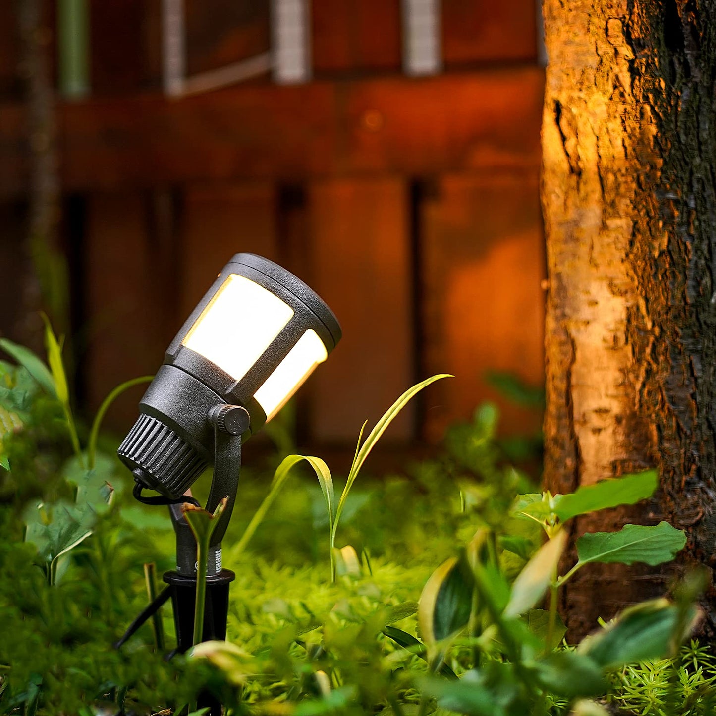 Malibu Prominence LED Floodlight LED Low Voltage Landscape Lighting Outdoor Spotlight Waterproof Lighting for Driveway, Yard, Lawn, Flood, Garden