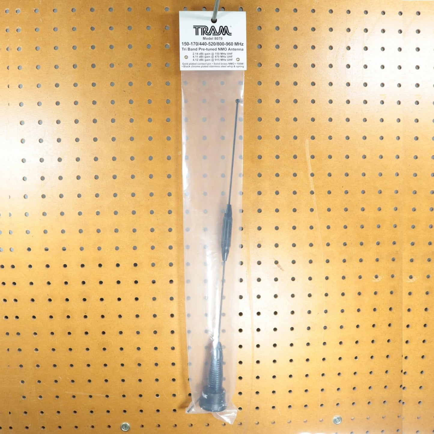 Tram® 150 to 170/440 to 520/800 to 960 MHz 4.12-dBi Gain 17-1/2-In. Tall Pre-Tuned Tri-Band NMO Wideband Antenna
