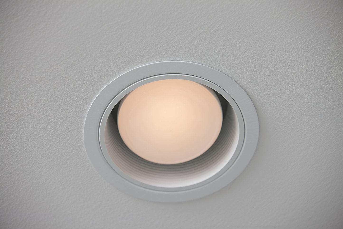 Philips LED Dimmable BR30 Light Bulb: 650-Lumen, 5000-Kelvin, 9-Watt (65-Watt Equivalent), E26 Base, Daylight, 3-Pack