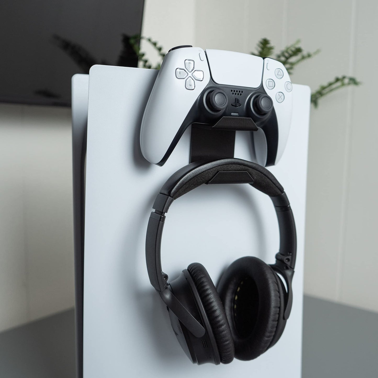 Glistco Titus Hook Compatible with PS5 (Black)