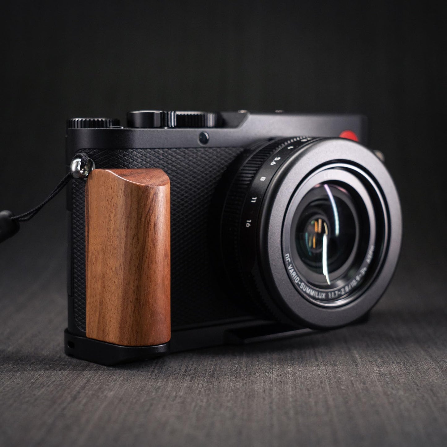 Iborrys L-Shaped Camera Handle ?Compatible with Leica D-LUX8 Camera ?Precious Vintage Solid Wood | Handcrafted by Experienced Artisans (Desert