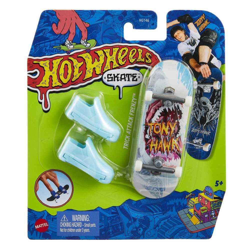 Hot Wheels Mattel Mini Skateboard with Shoes Assorted Models Multicolor (HGT57)