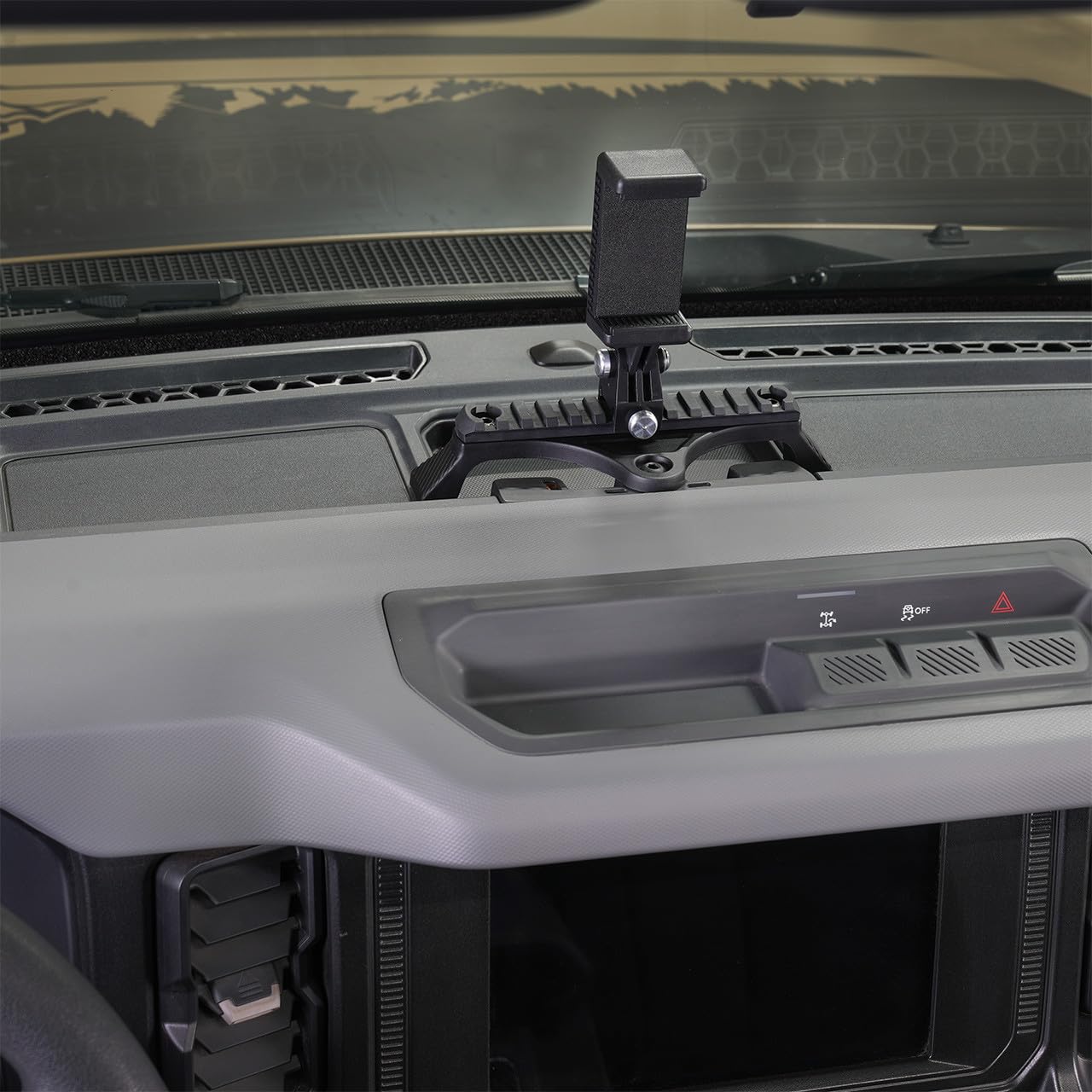 IAG I-Line Picatinny Rail w/Phone Dash Mount for Ford Bronco 2021+ 2/4 Door (Not Sport)