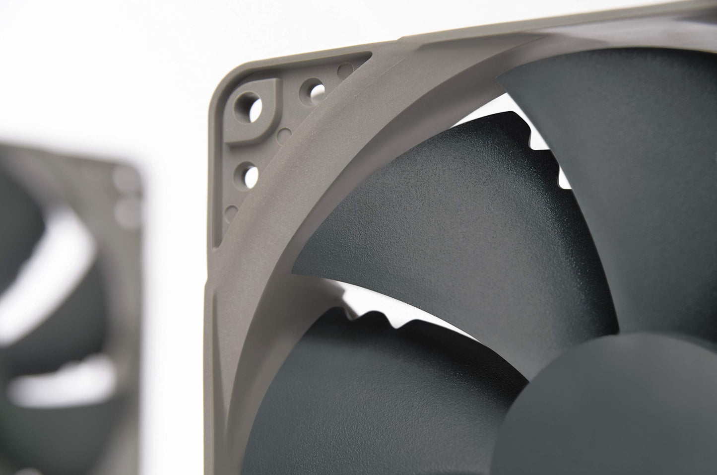 Noctua NF-P12 redux-1300 PWM, Quiet Fan, 4-Pin, 1300 RPM (120mm, Grey)