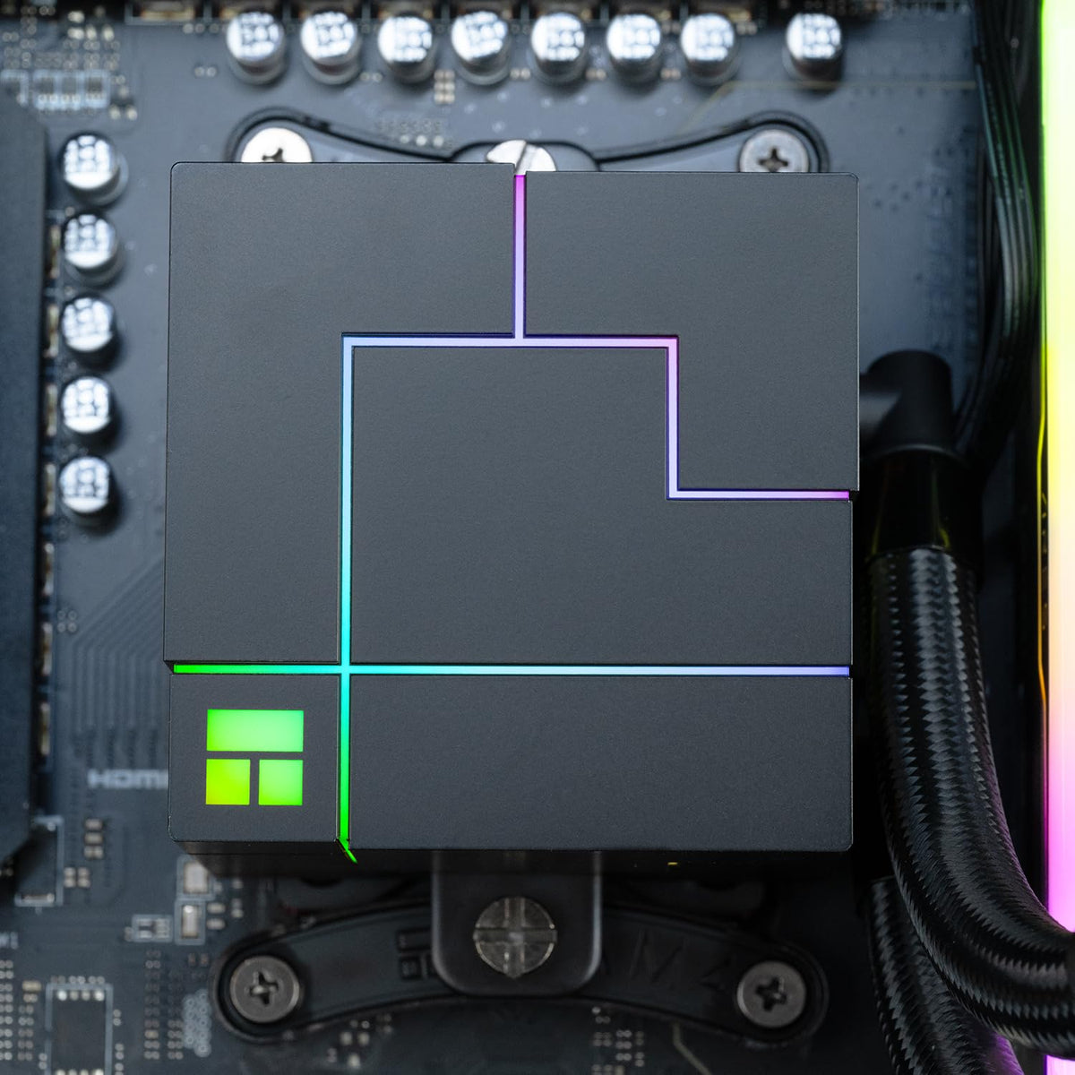 Thermalright Core Matrix 360 Black CPU Liquid Cooler with 120mm PWM Fan,360 Black Cold Row Specification,Integrated Water Cooler