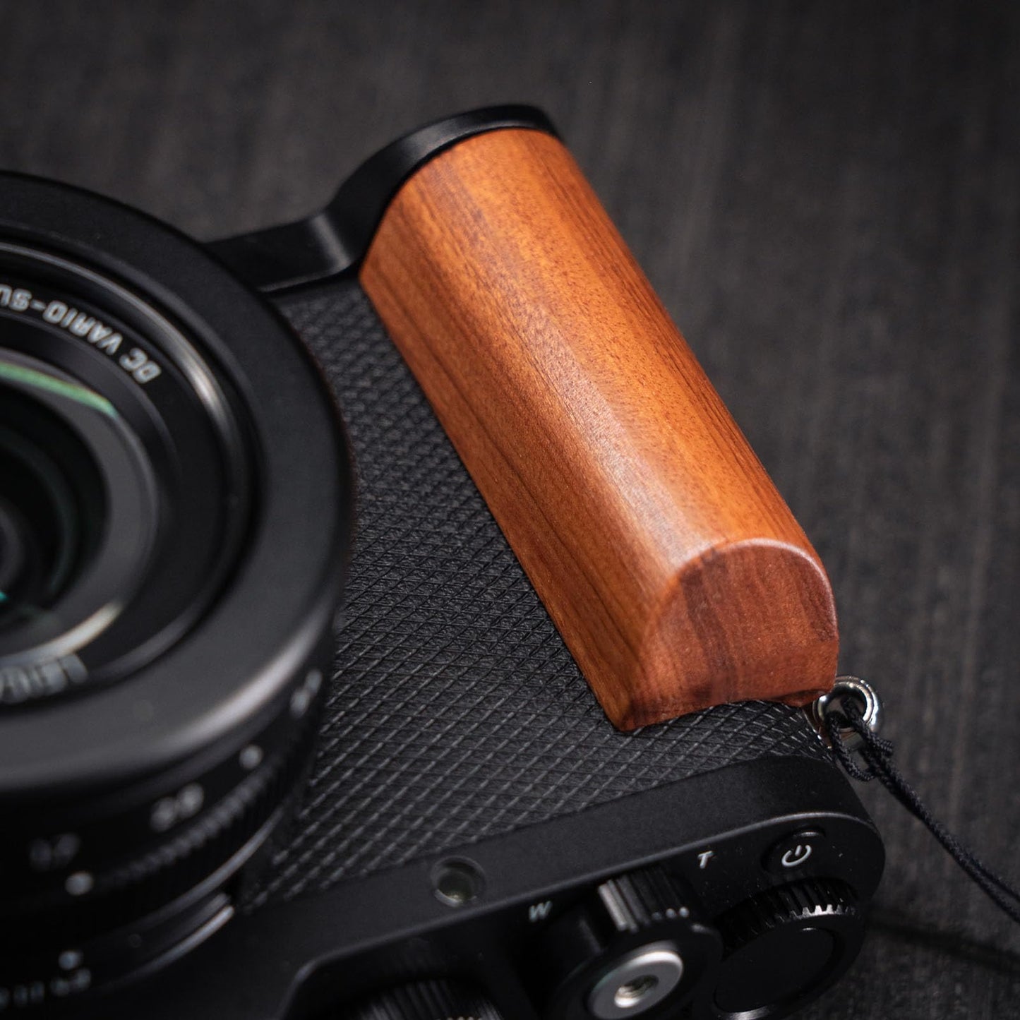 Iborrys L-Shaped Camera Handle ?Compatible with Leica D-LUX8 Camera ?Precious Vintage Solid Wood | Handcrafted by Experienced Artisans (Desert
