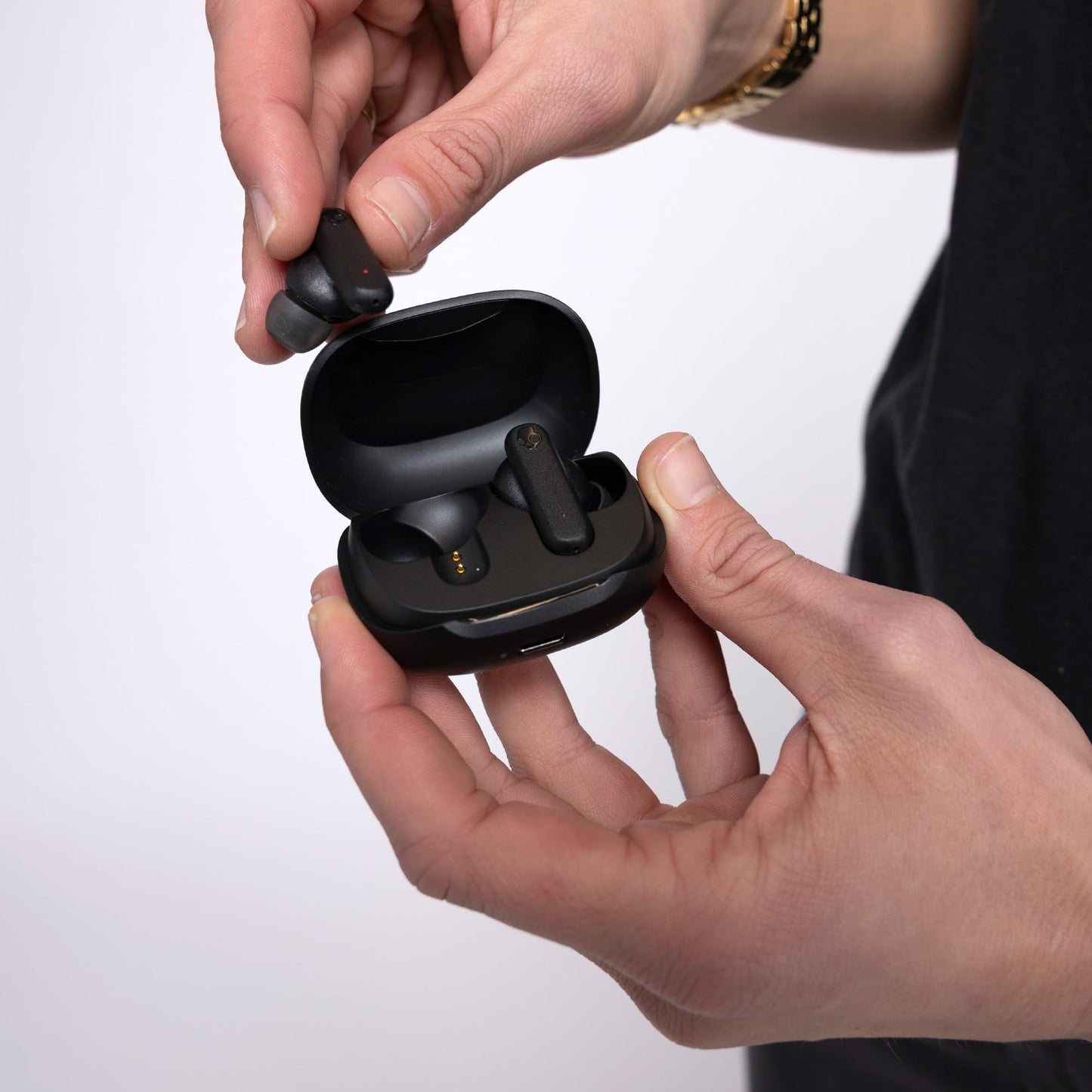 Skullcandy Smokin’ Buds Wireless Earbuds, Bluetooth Headphones, Noise Isolating Fit, Up to 20 Hours Battery, IPX4 Sweat and Water Resistant
