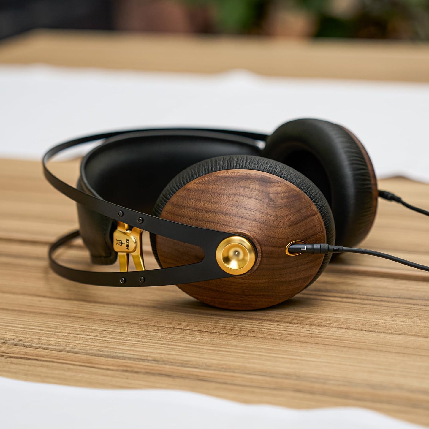 MEZE AUDIO | 1.2m Cable with Mic & Remote for 99 Classics Walnut Gold | 3.5 mm Male to Dual TS Mono 3.5mm Male Connector Plug | Kevlar Reinforced…