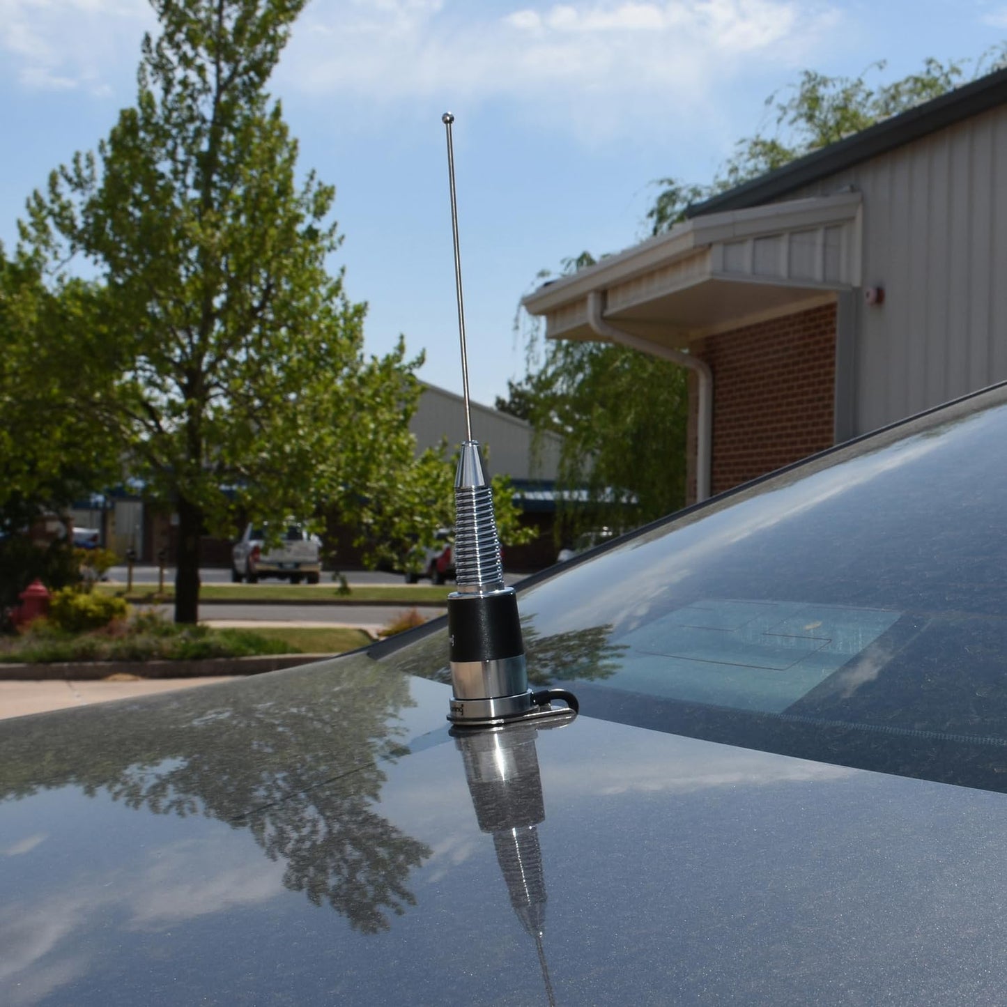 Browning® 200-Watt 450 MHz to 470 MHz 3-dBd-Gain UHF Antenna with Spring and NMO Mounting, BR-176-S