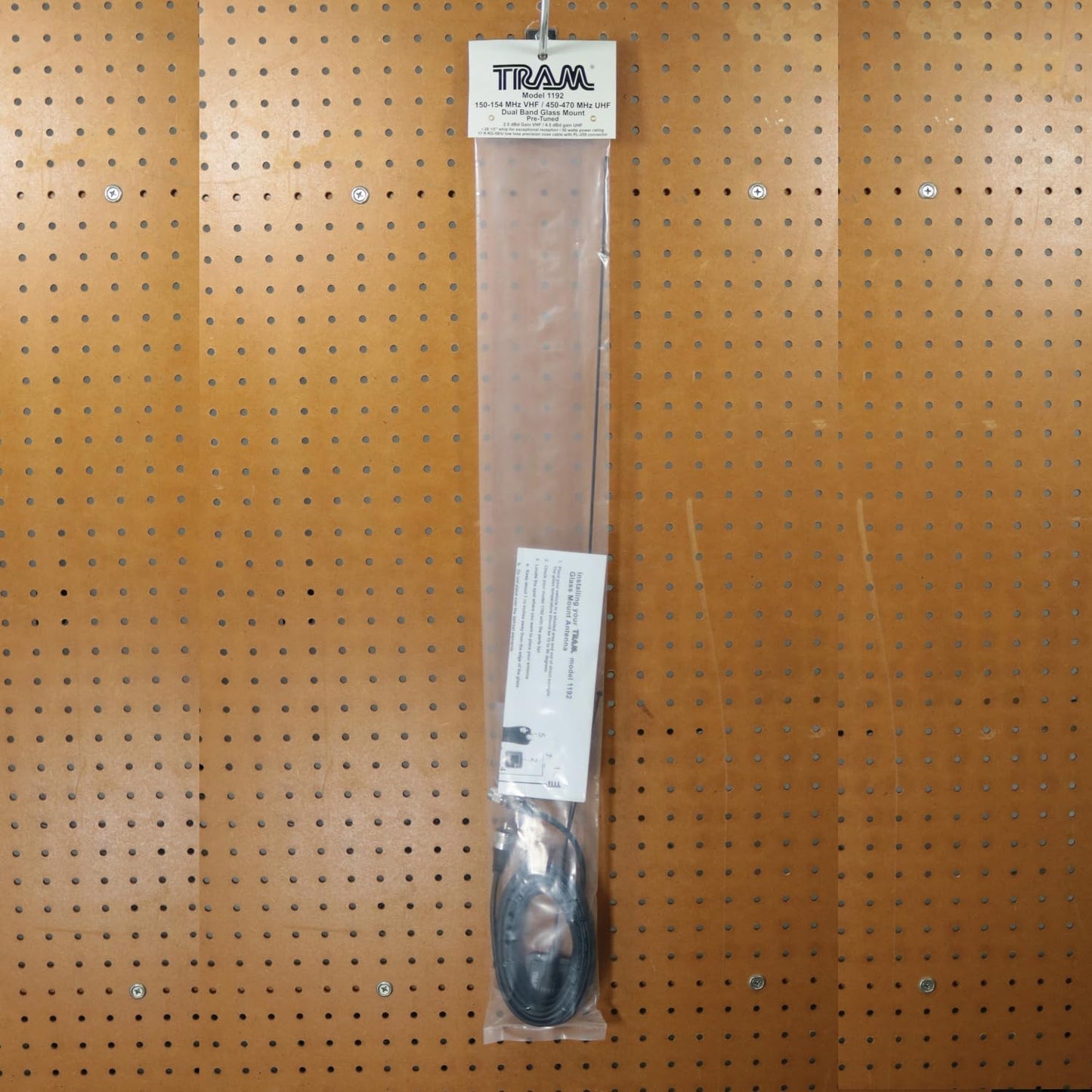 Tram 1192 50-Watt Pretuned Dual-Band 150 MHz to 154 MHz VHF/450 MHz to 470 MHz UHF Amateur Radio Antenna Kit with Glass Mount and Cable