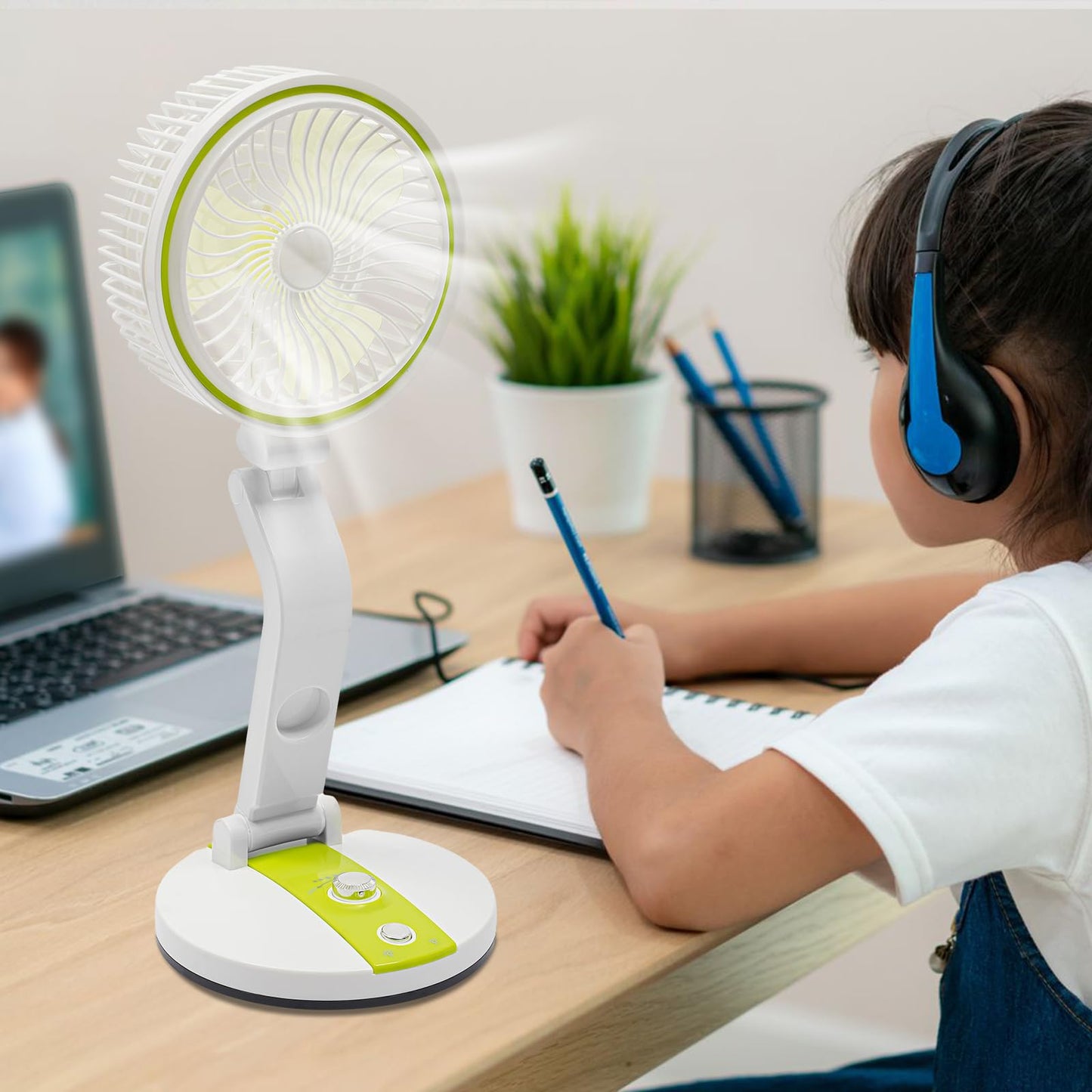 QQDETRR Folding Mini Stand Fan with LED Light, Portable USB Desk Fan, 3 Speeds & 360° Tilt, Solar Charging, 6H Lighting & 2H Cooling for Office Travel