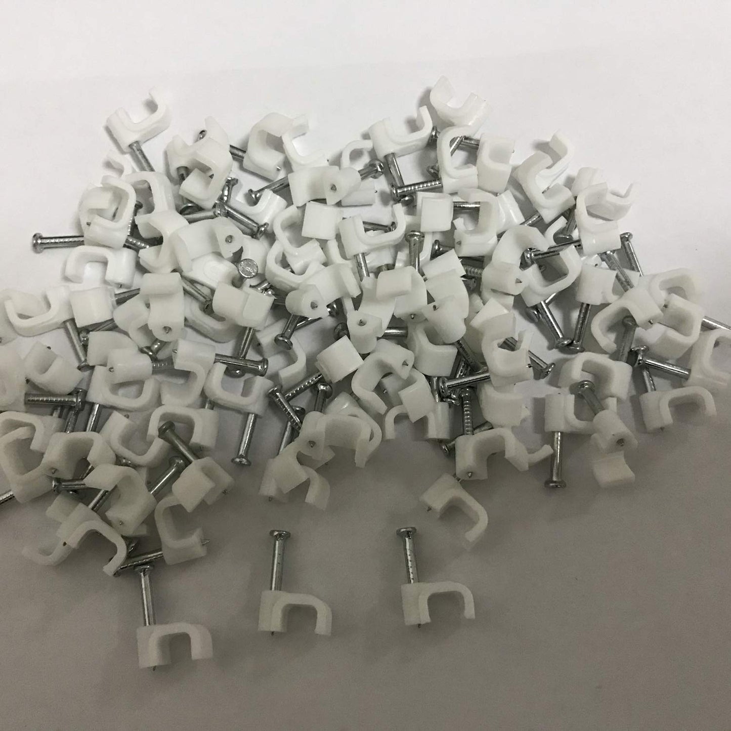 200 PCS 6mm Flat Ethernet Cable Wire Clips Single Coaxial Cable Clamps with Nail for Ethernet Cable Management
