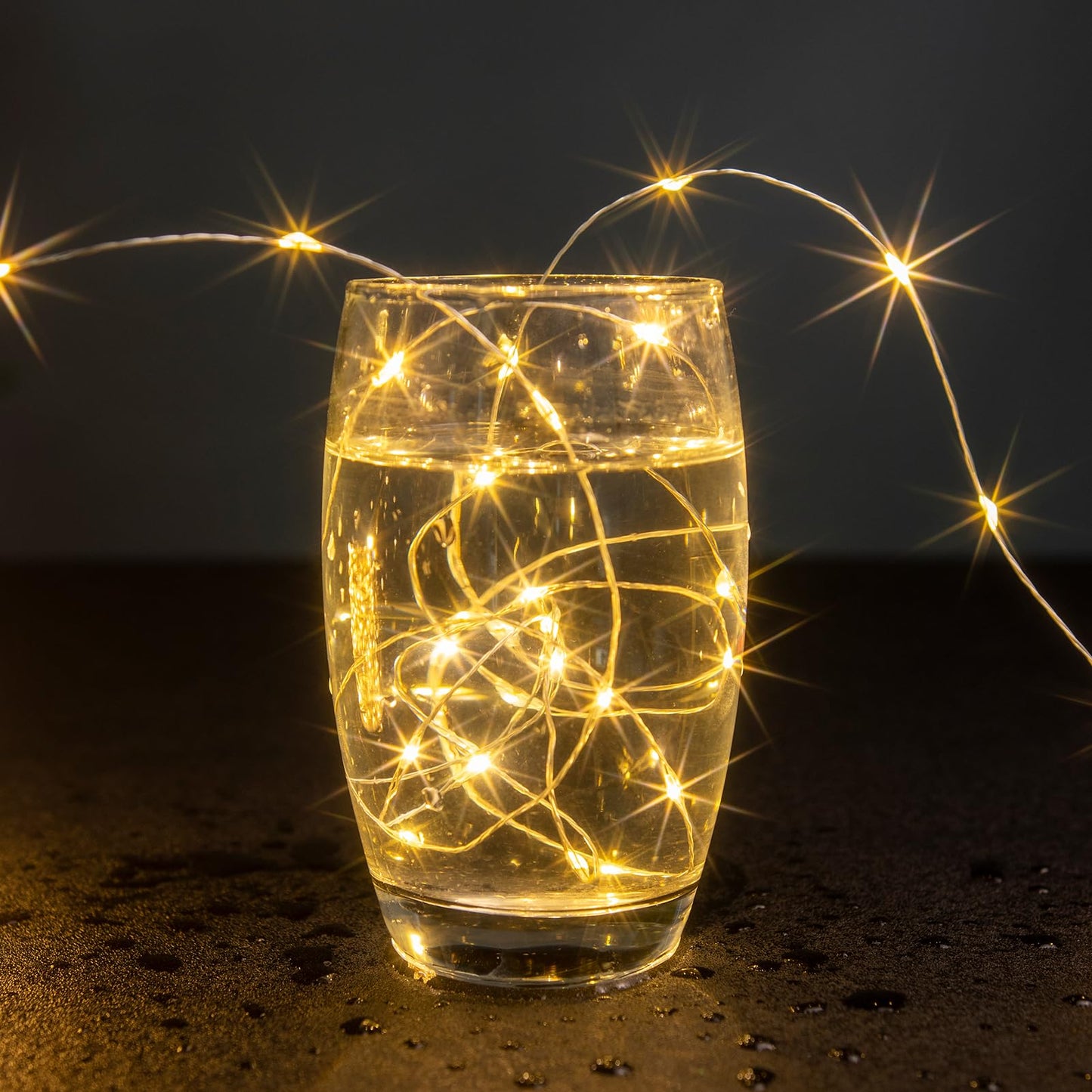 ZELUXDOT Fairy Lights Plug in,100FT 600 LEDs Waterproof Led String Lights,8 Modes Remote Twinkle Light for Bedroom Window Weddings Christmas Holiday