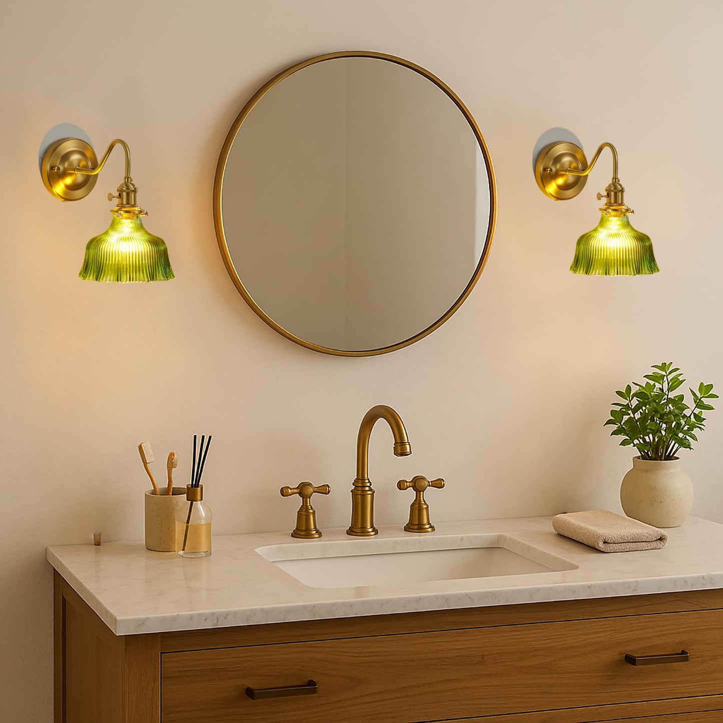 YJQHXY Retro Industrial Style Wall Sconce - Iron Base with Brass Socket, Wall Lights Fixtures with Green Glass Shade, Compatible with E26/E27 Bulbs