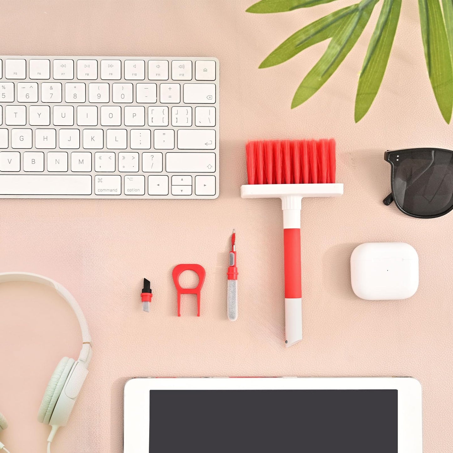 Soft Brush Keyboard Cleaner, Computer Cleaning Tool Kit, 7 in 1 Multipurpose Corner Slit Duster Keycap Puller and Soft Microfiber Brush for Bluetooth