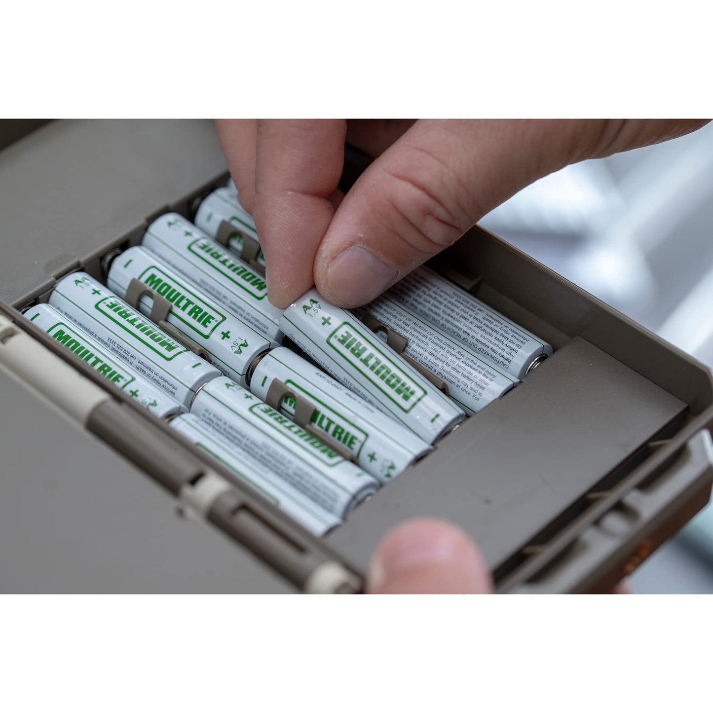 Moultrie AA Batteries, White (MCA-13295) 16 Count (Pack of 1)