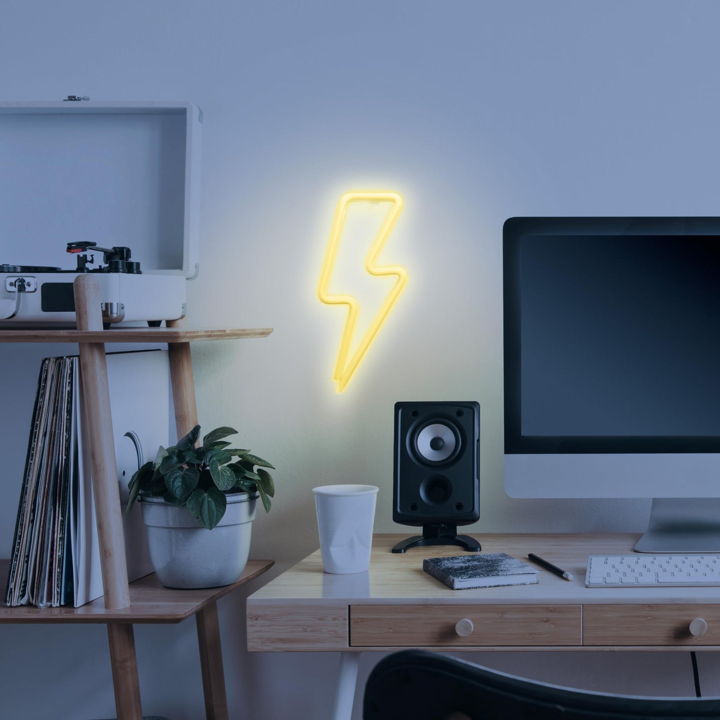InnoVibe Lightning Bolt NEON Wall Light, Cool Yellow Lightning Bolt LED Light, Wall Decor, Perfect for Holiday and Birthday Gift, Party Decor, Yellow