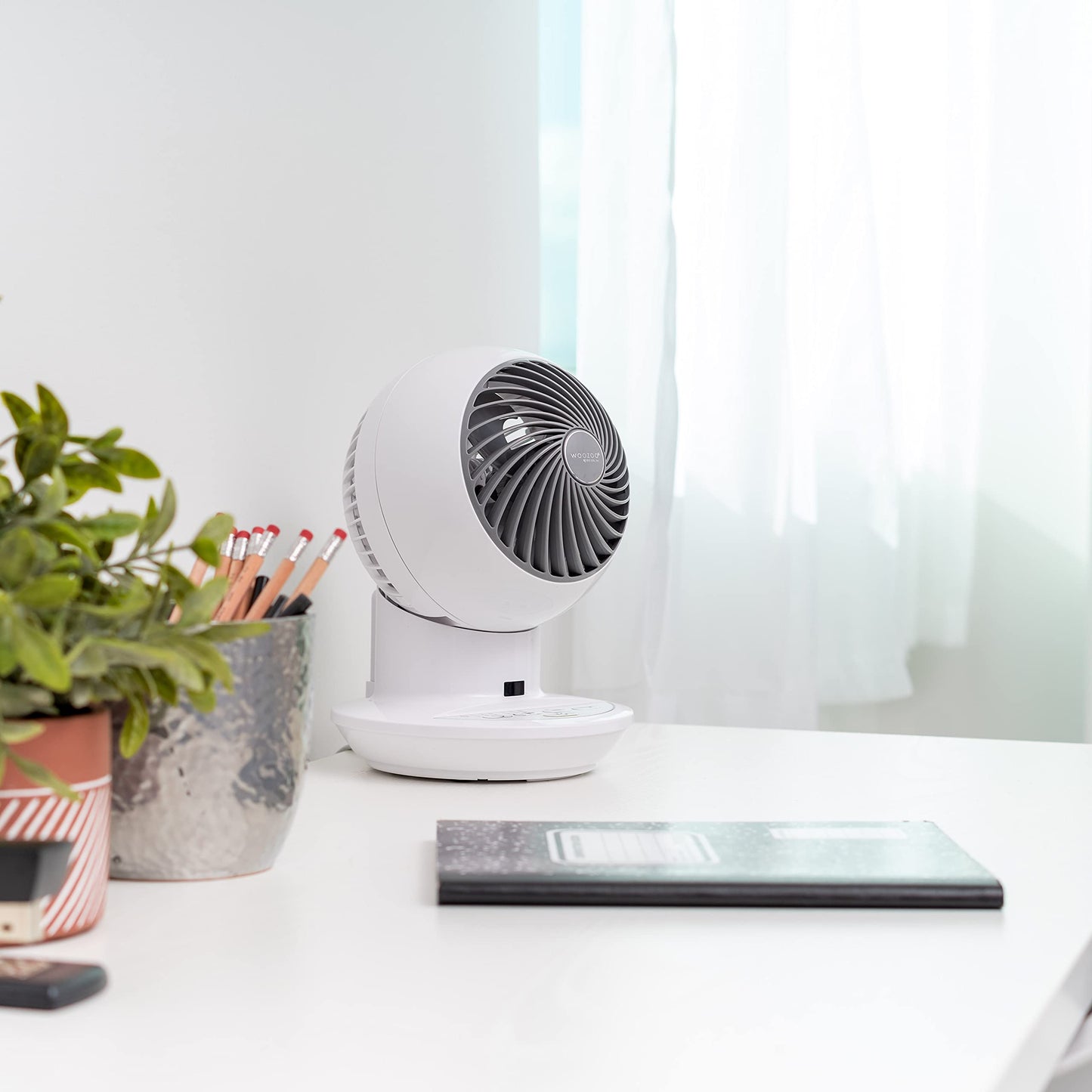 IRIS USA WOOZOO Air Circulator Fan with Remote, 3 Speeds, Quiet Fan, White